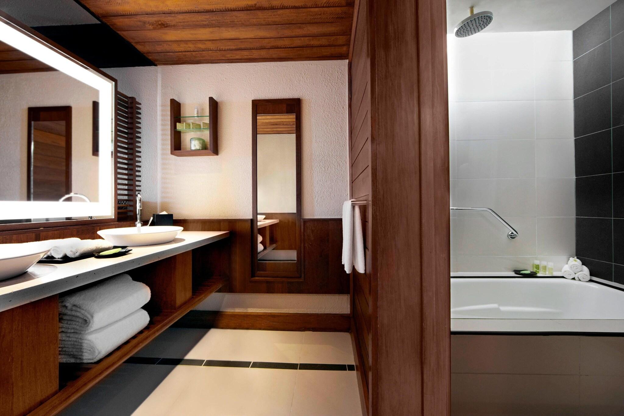 Suite King Bed Two Bedrooms