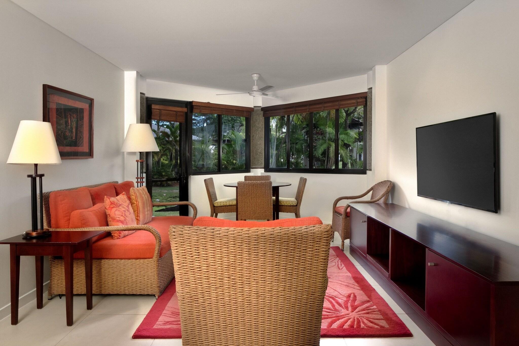 Villa Garden View King Bed