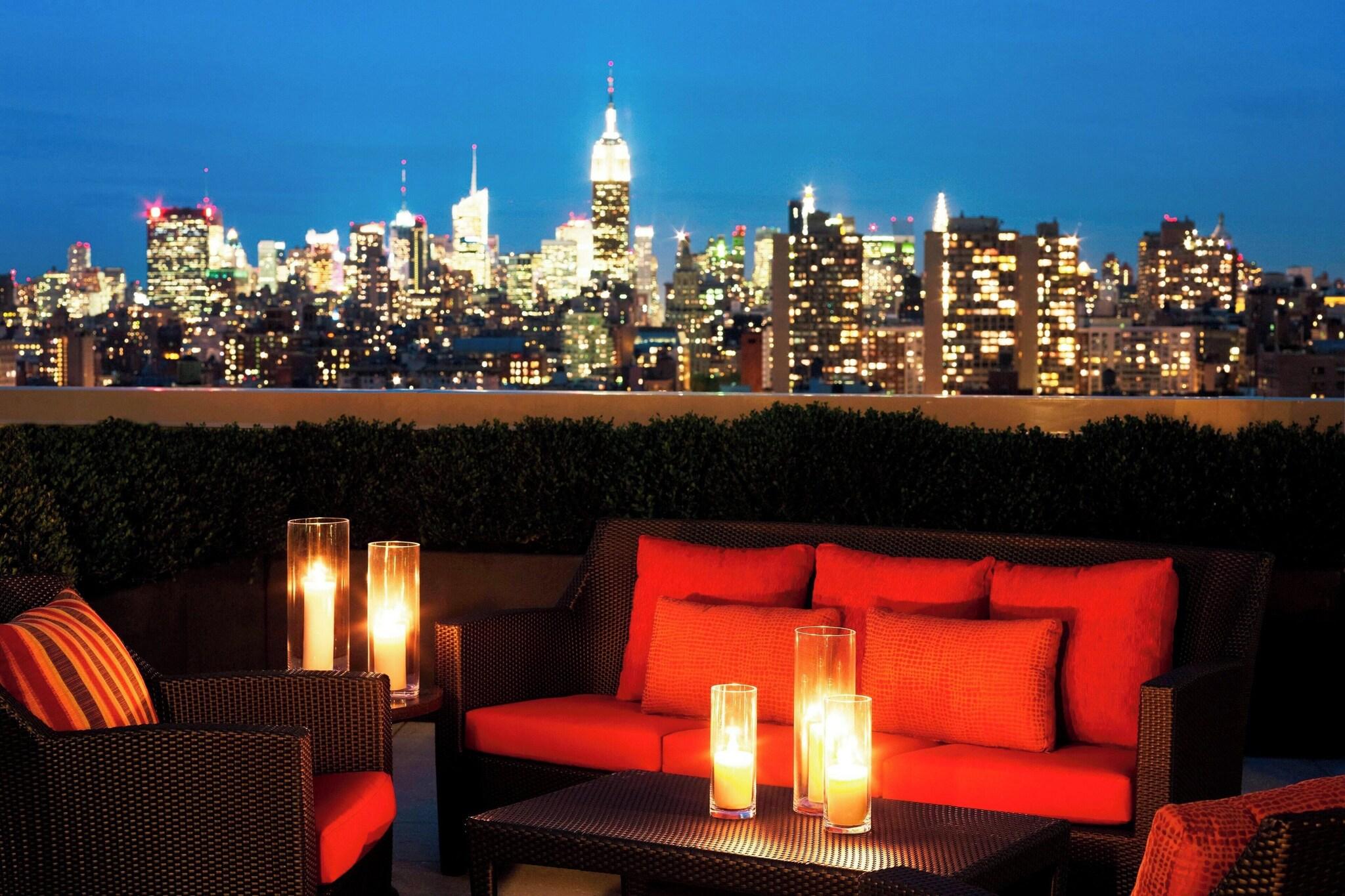 Double Club King Bed