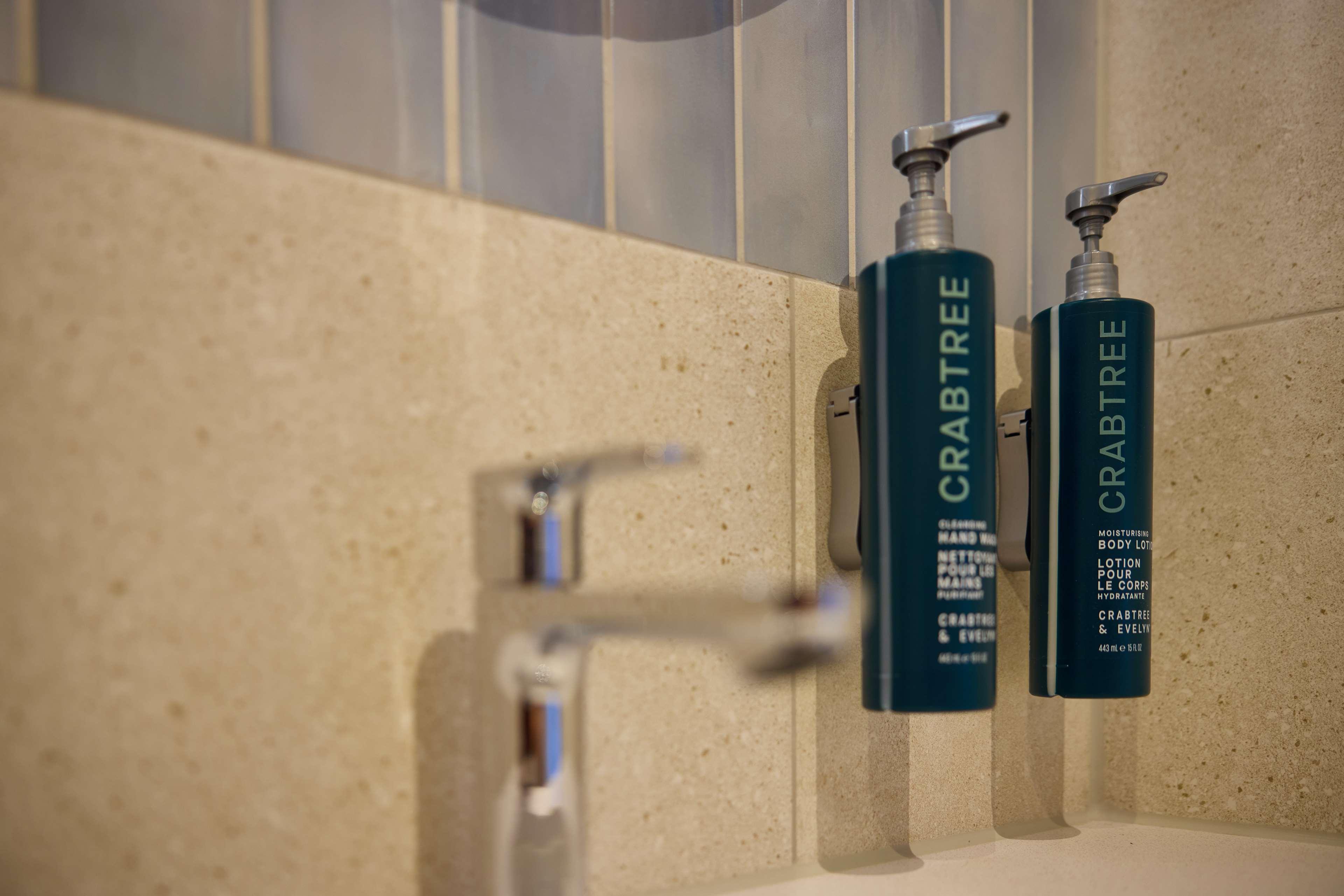 Double Deluxe King Bed