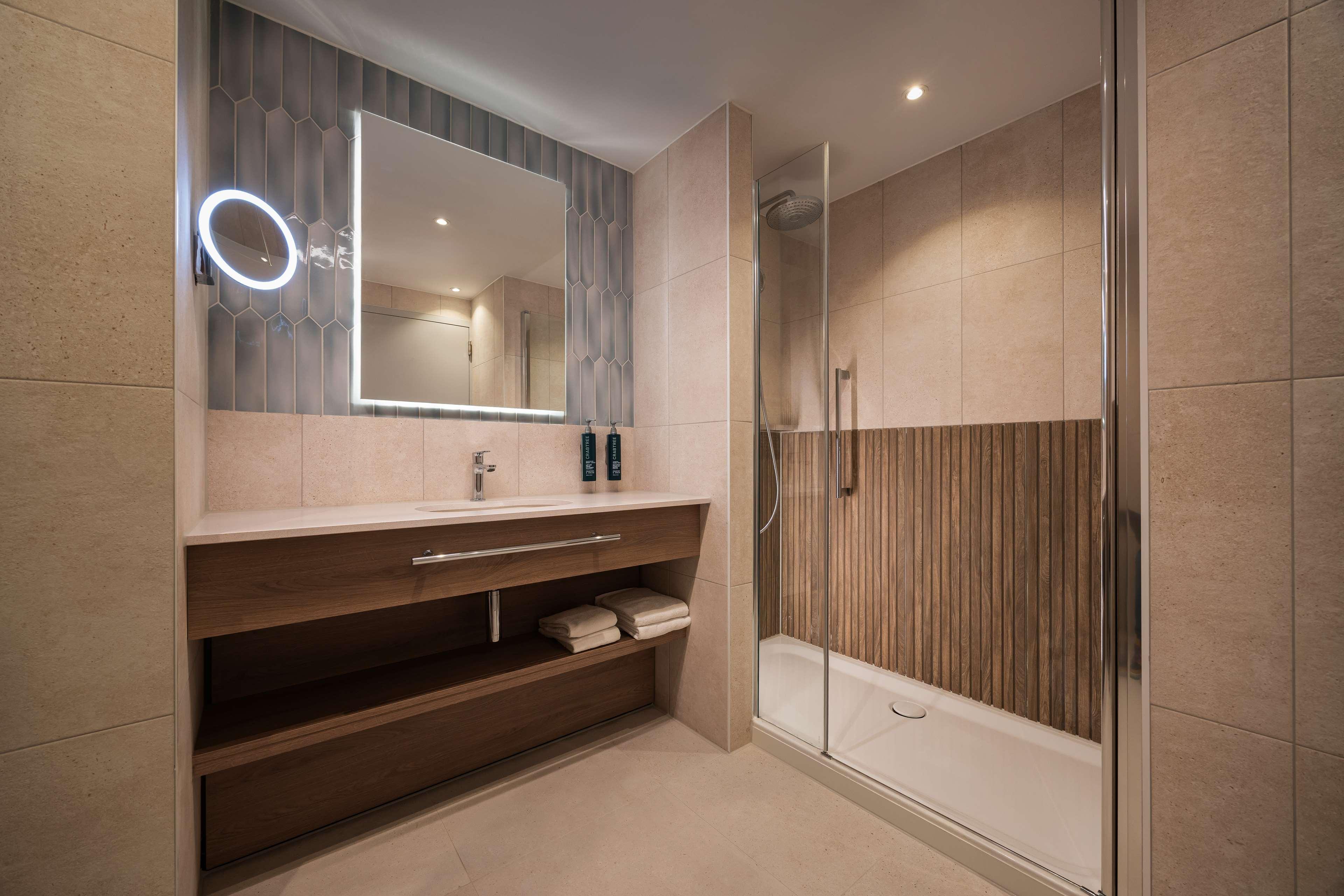 Junior Suite King Size Bed