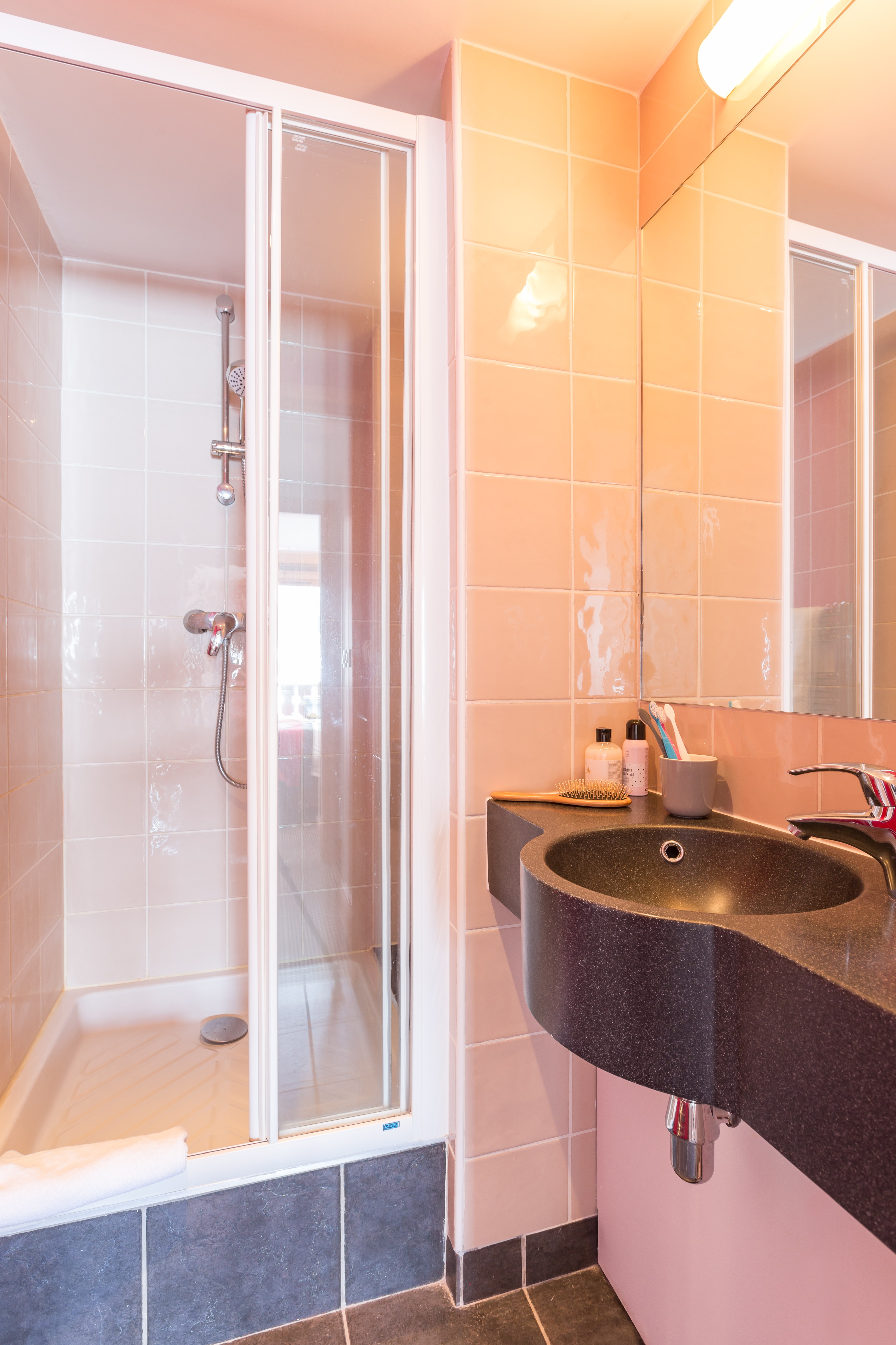 Apartment Capacity 6 Two Bedrooms