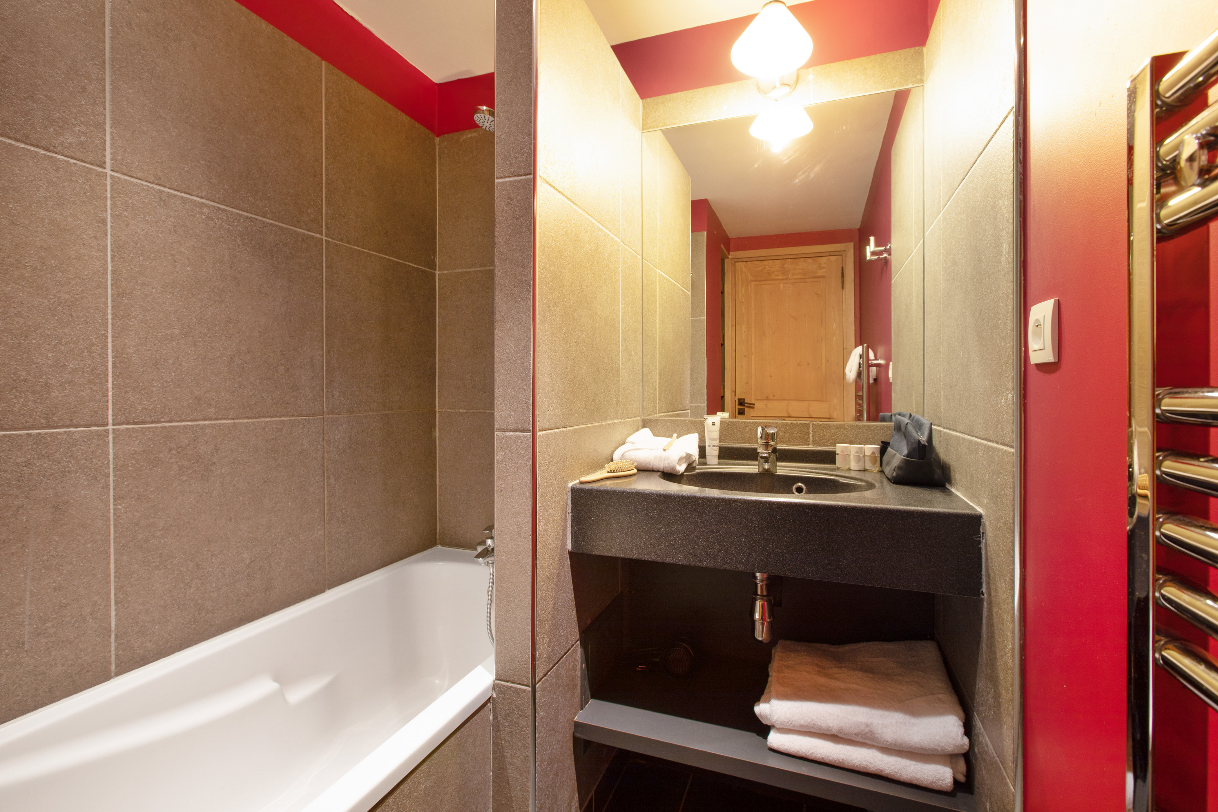 Apartment Capacity 6