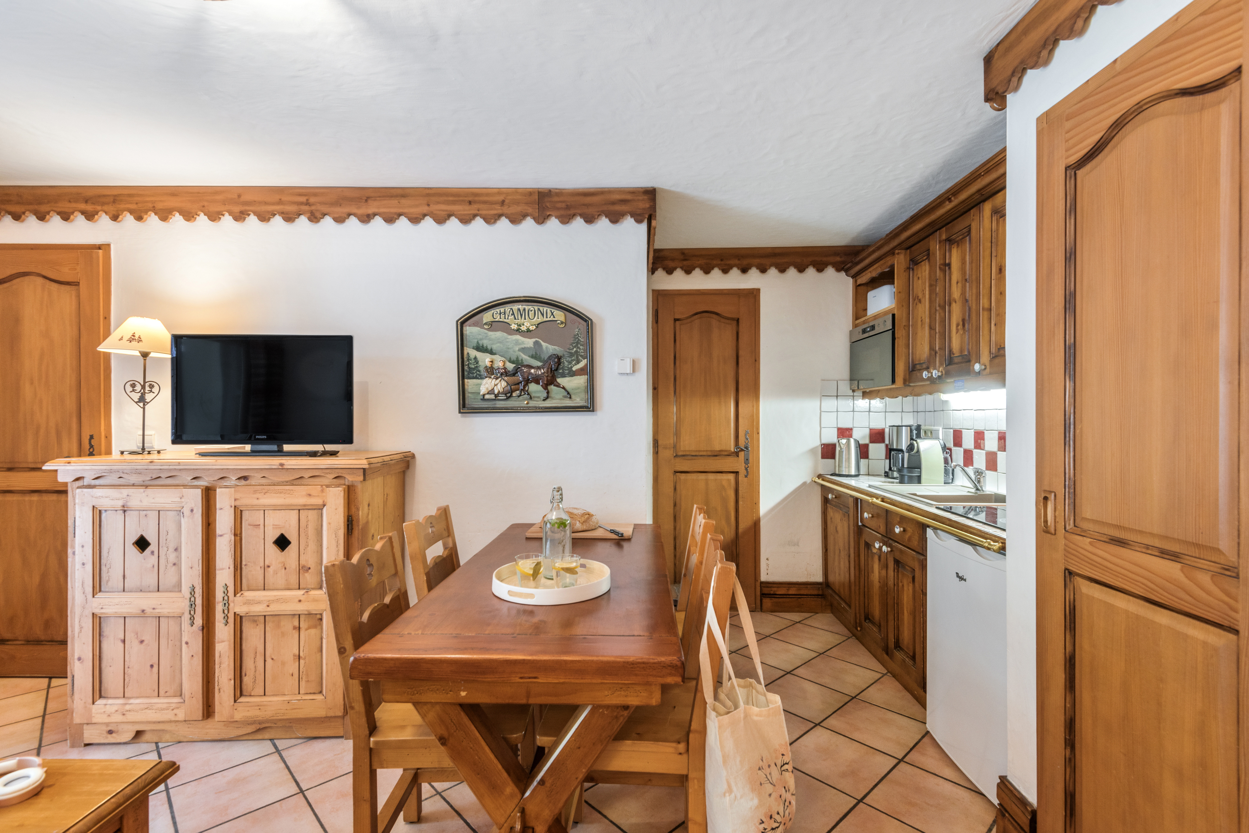 Apartment Capacity 4