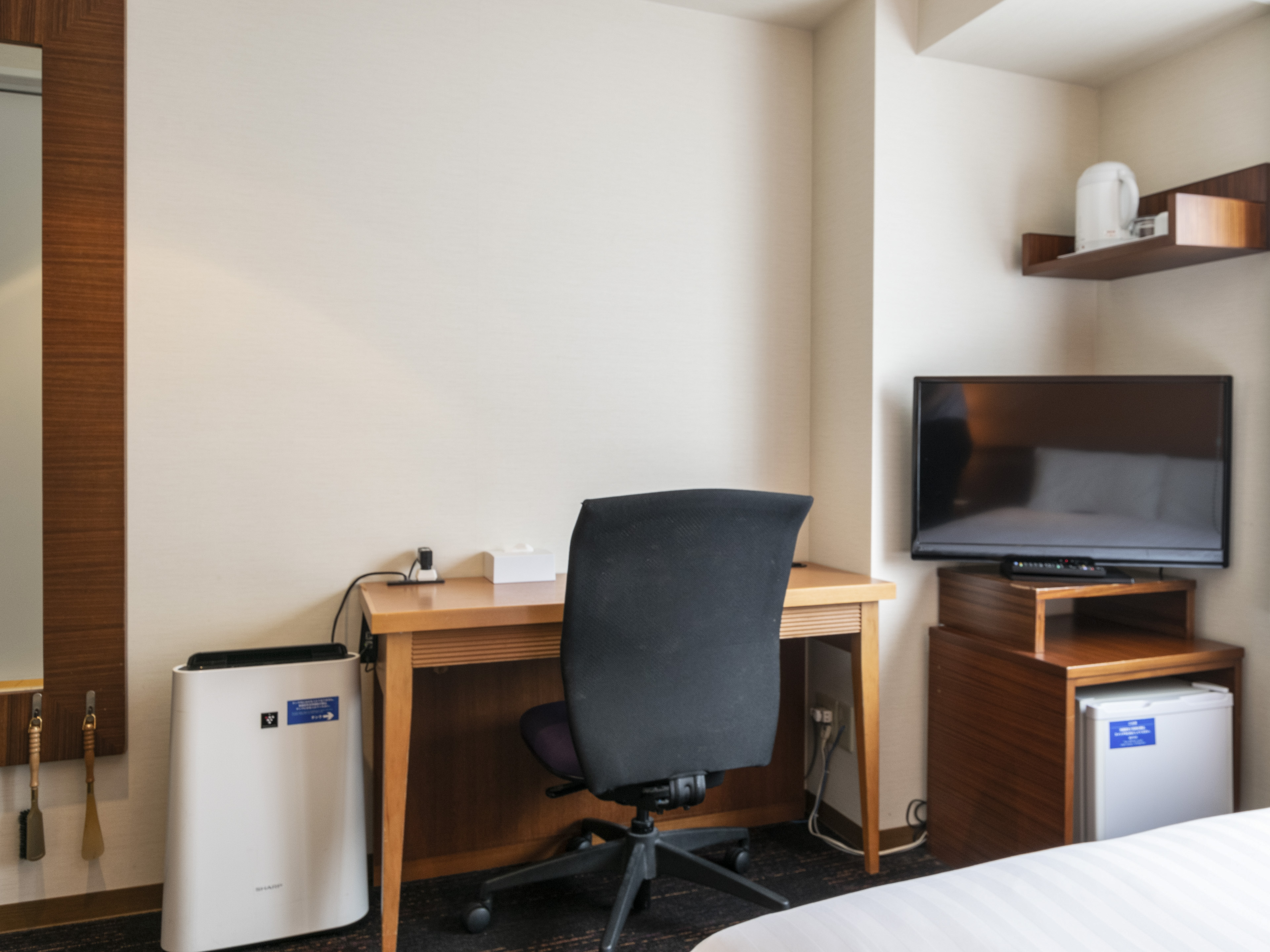 Double Queen Size Bed