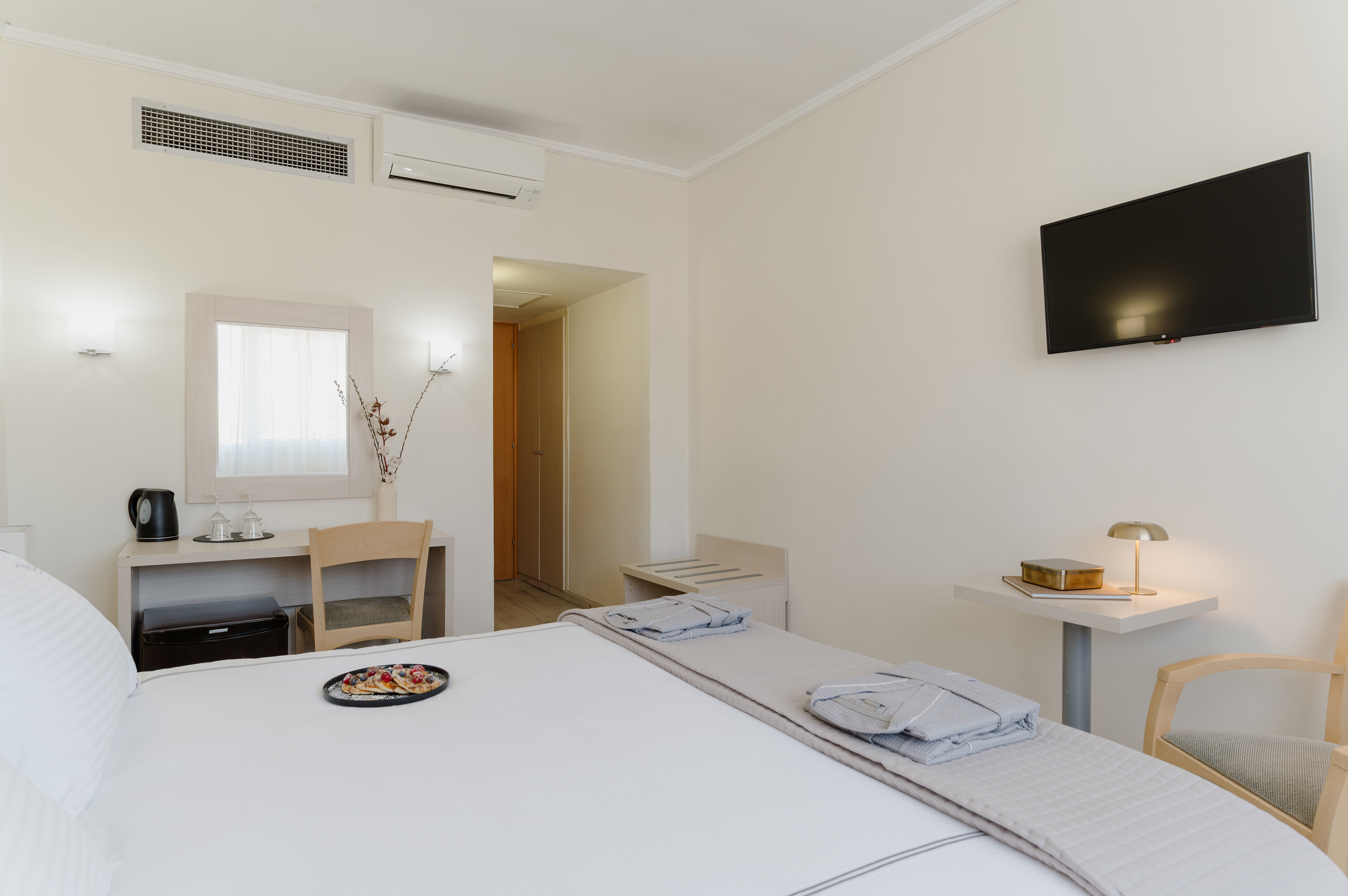 Double or Twin Standard