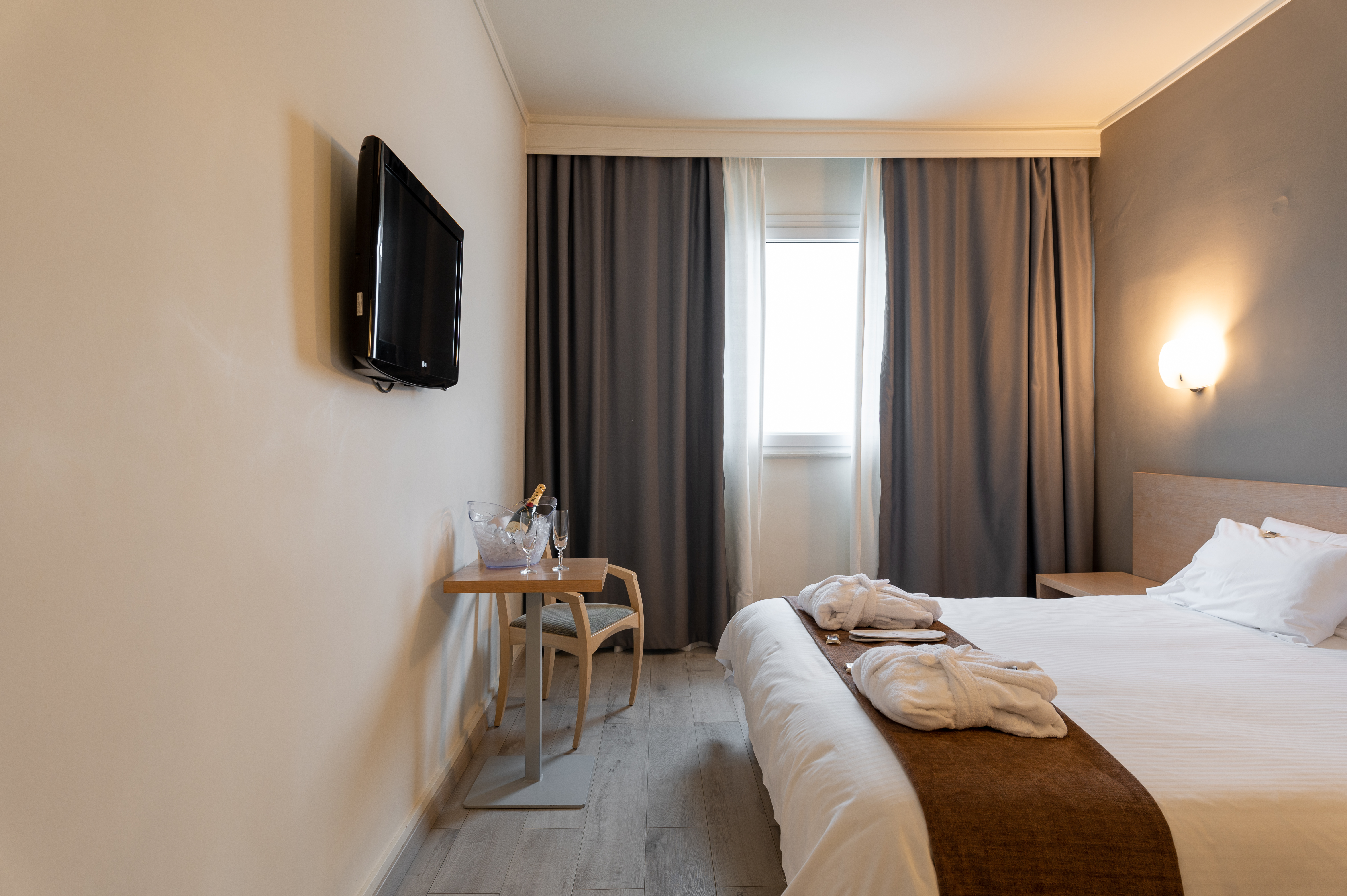 Double or Twin Standard