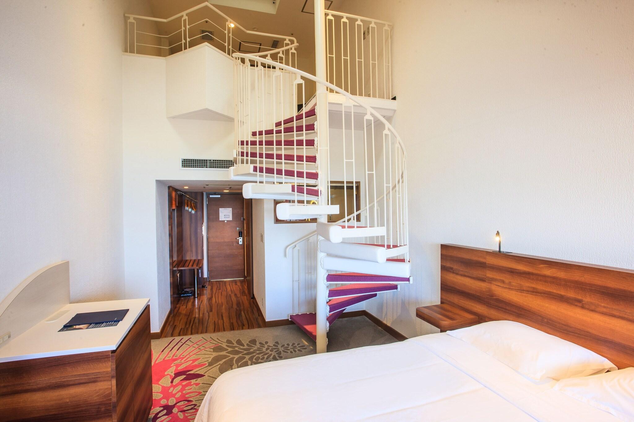 Double King Size Bed