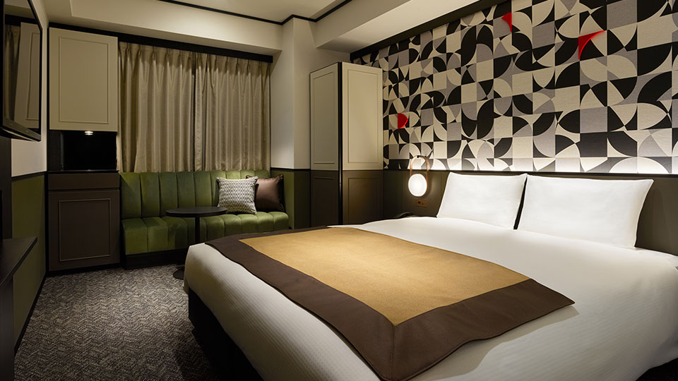 Double Queen Size Bed