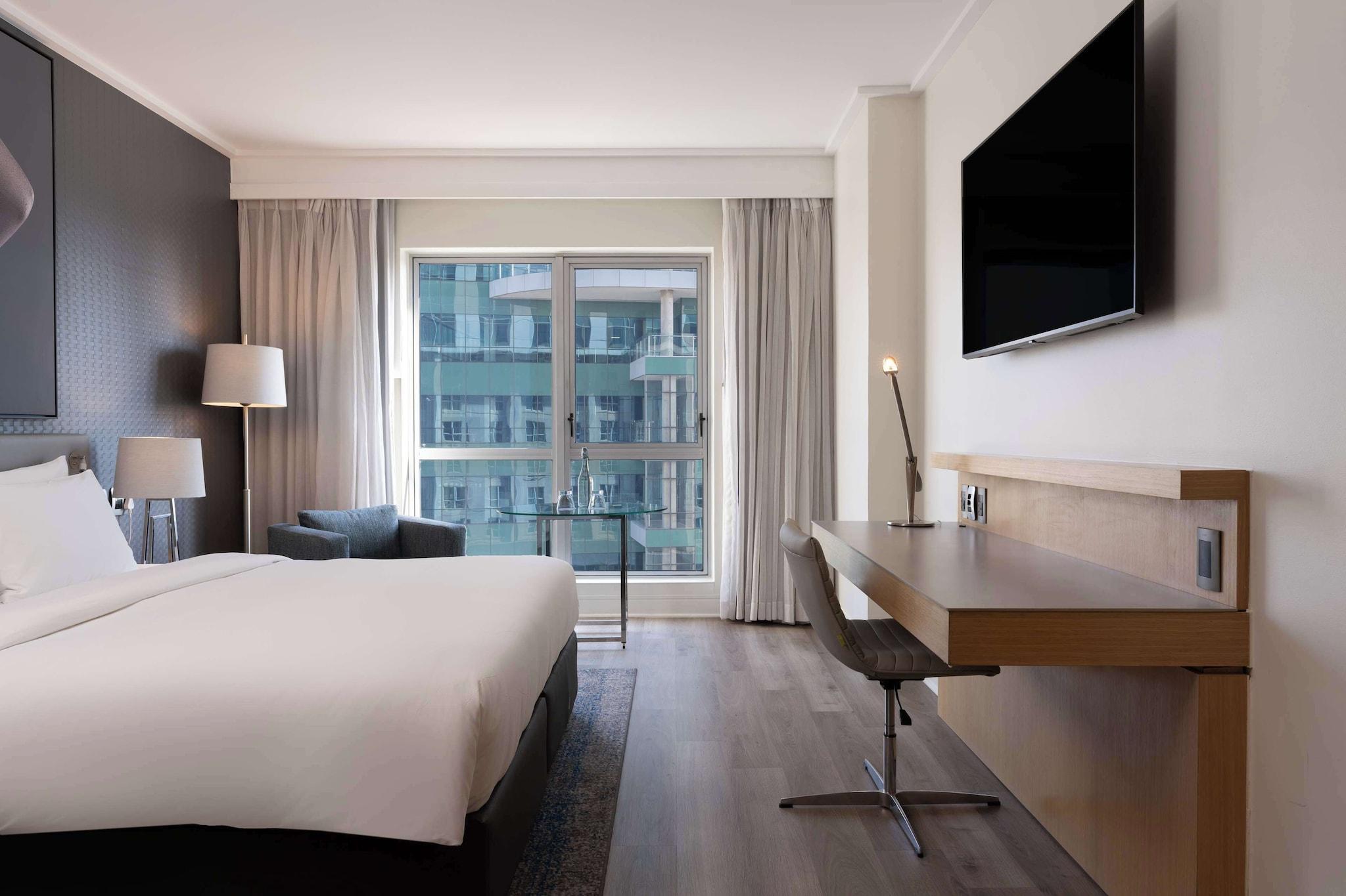 Double Queen Size Bed