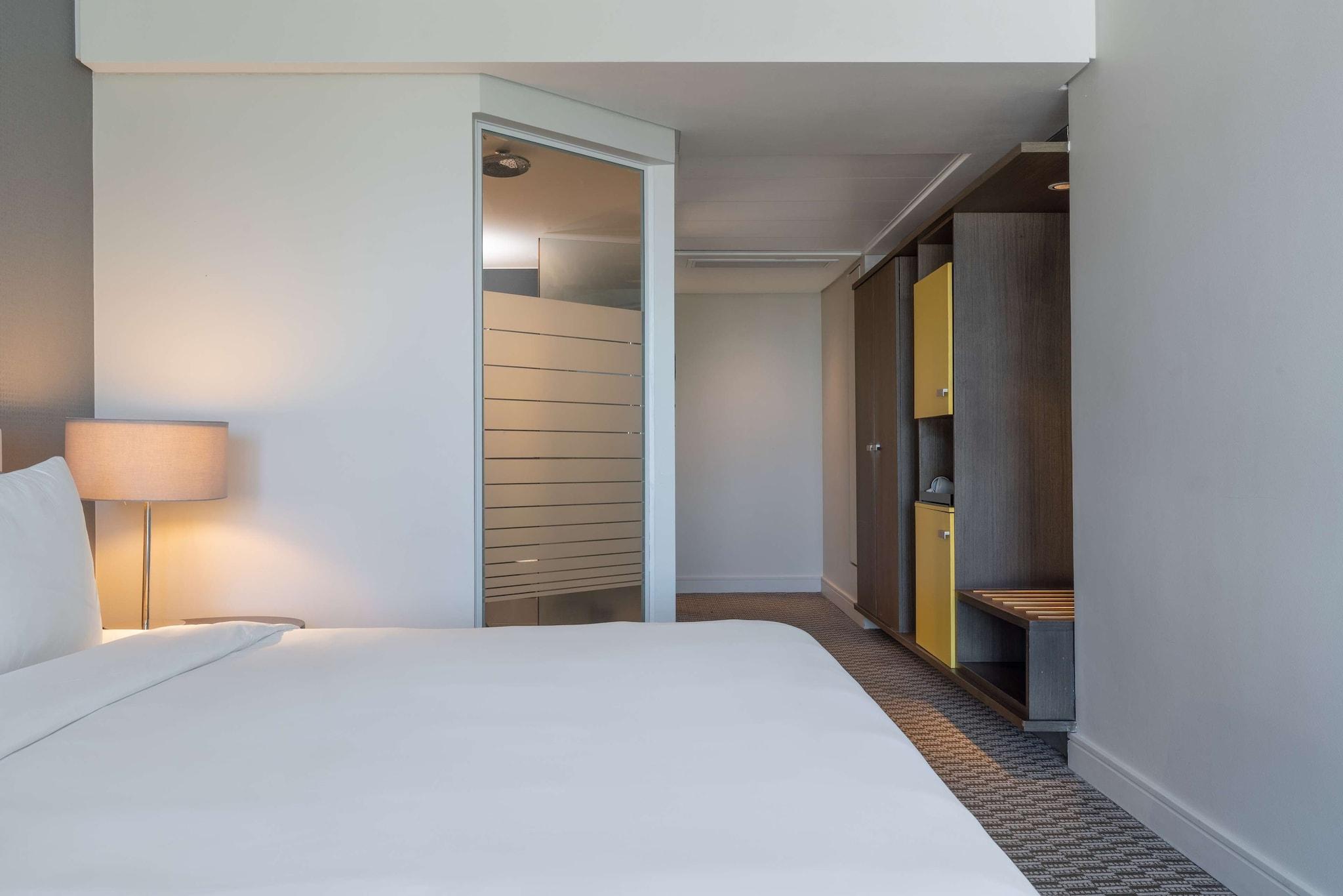 Double Superior King Bed