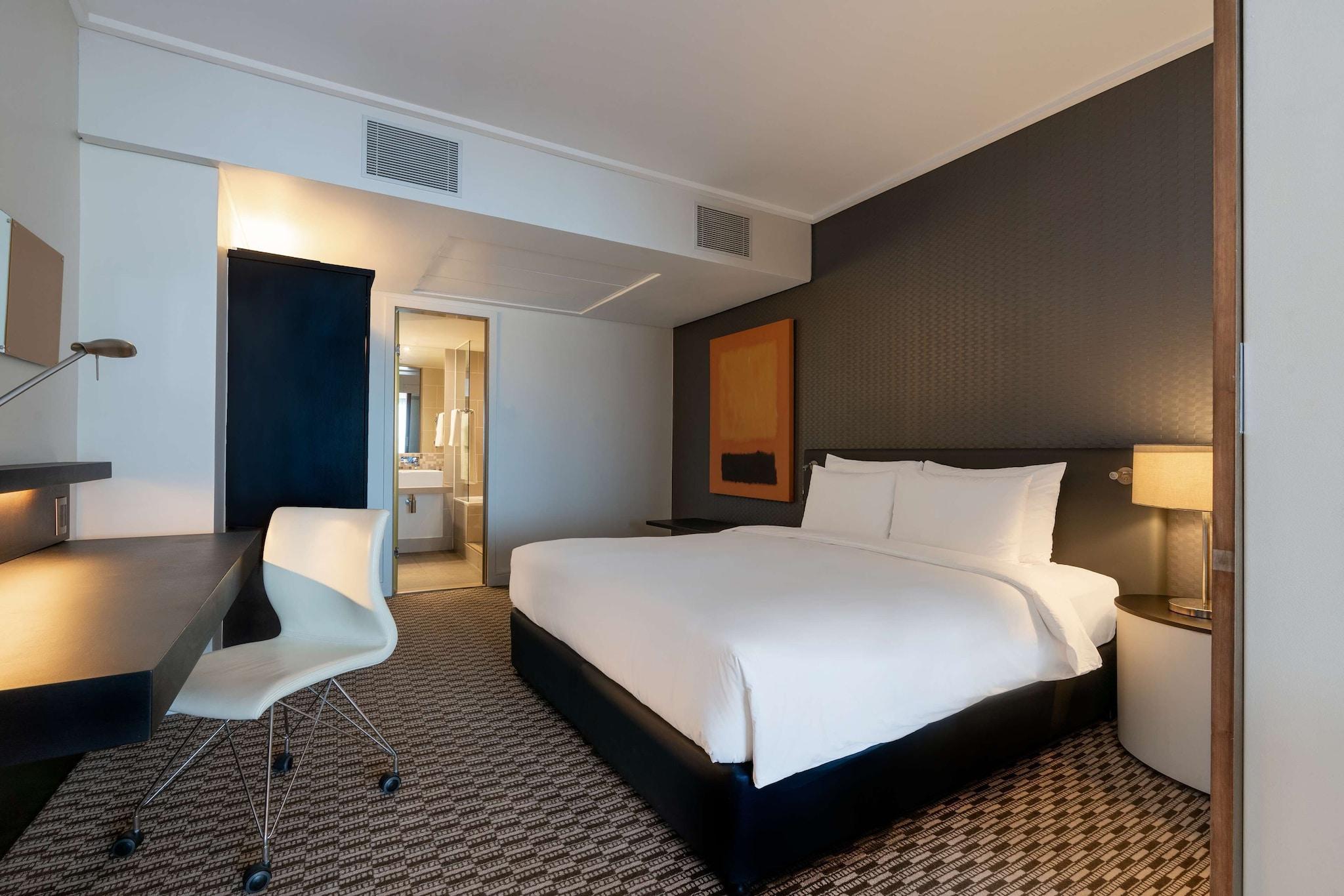 Junior Suite King Size Bed