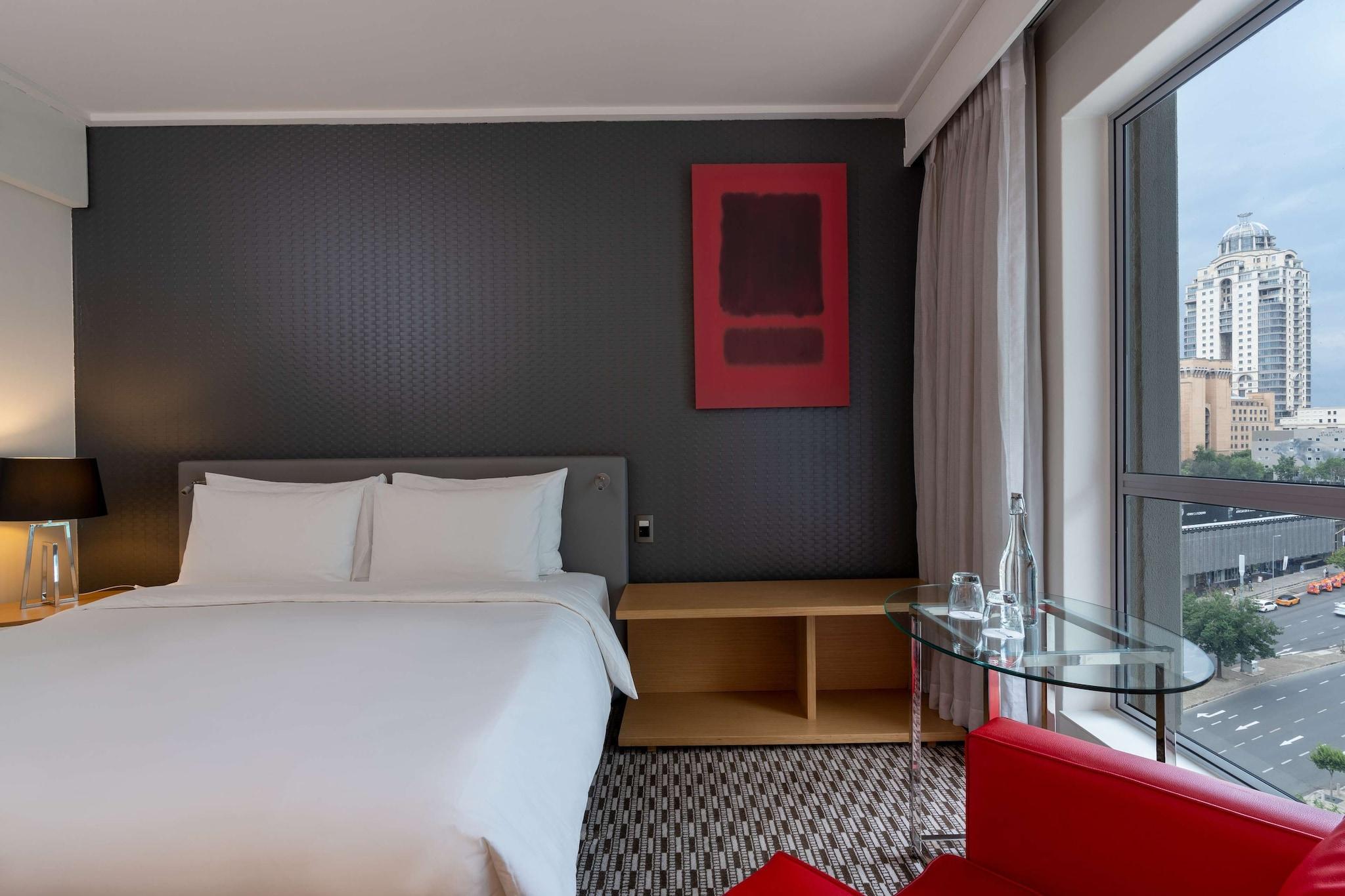 Double Queen Size Bed