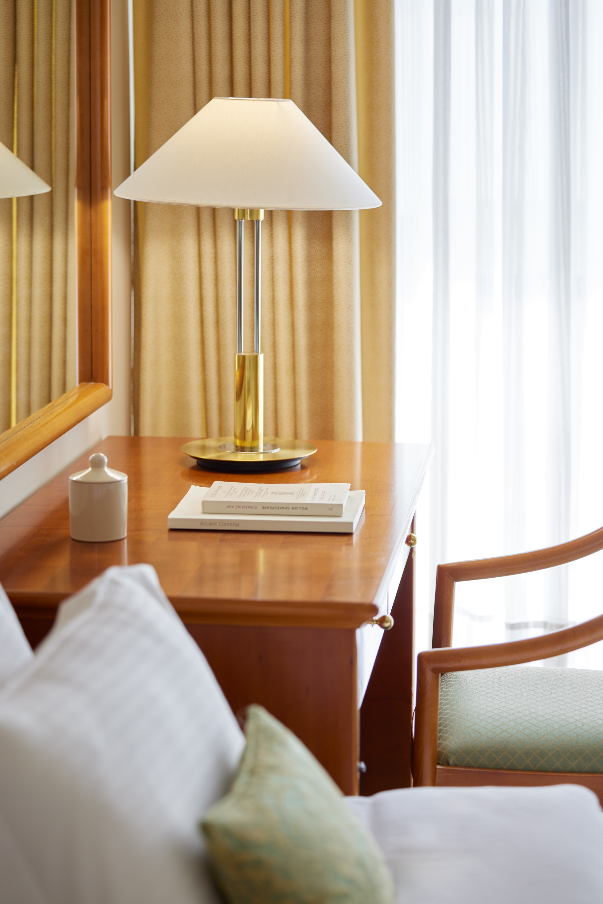 Double or Twin Standard