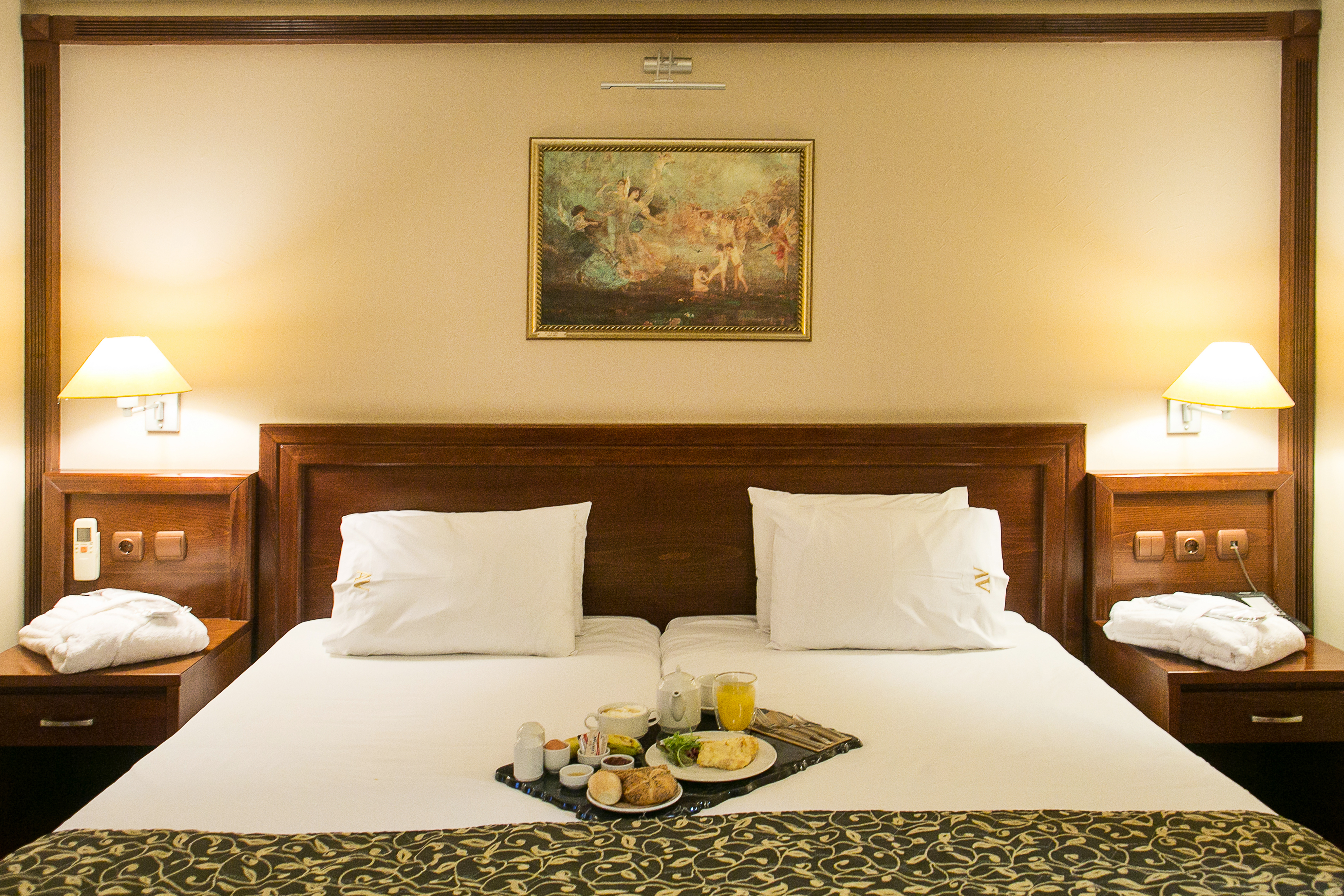 Double or Twin Standard