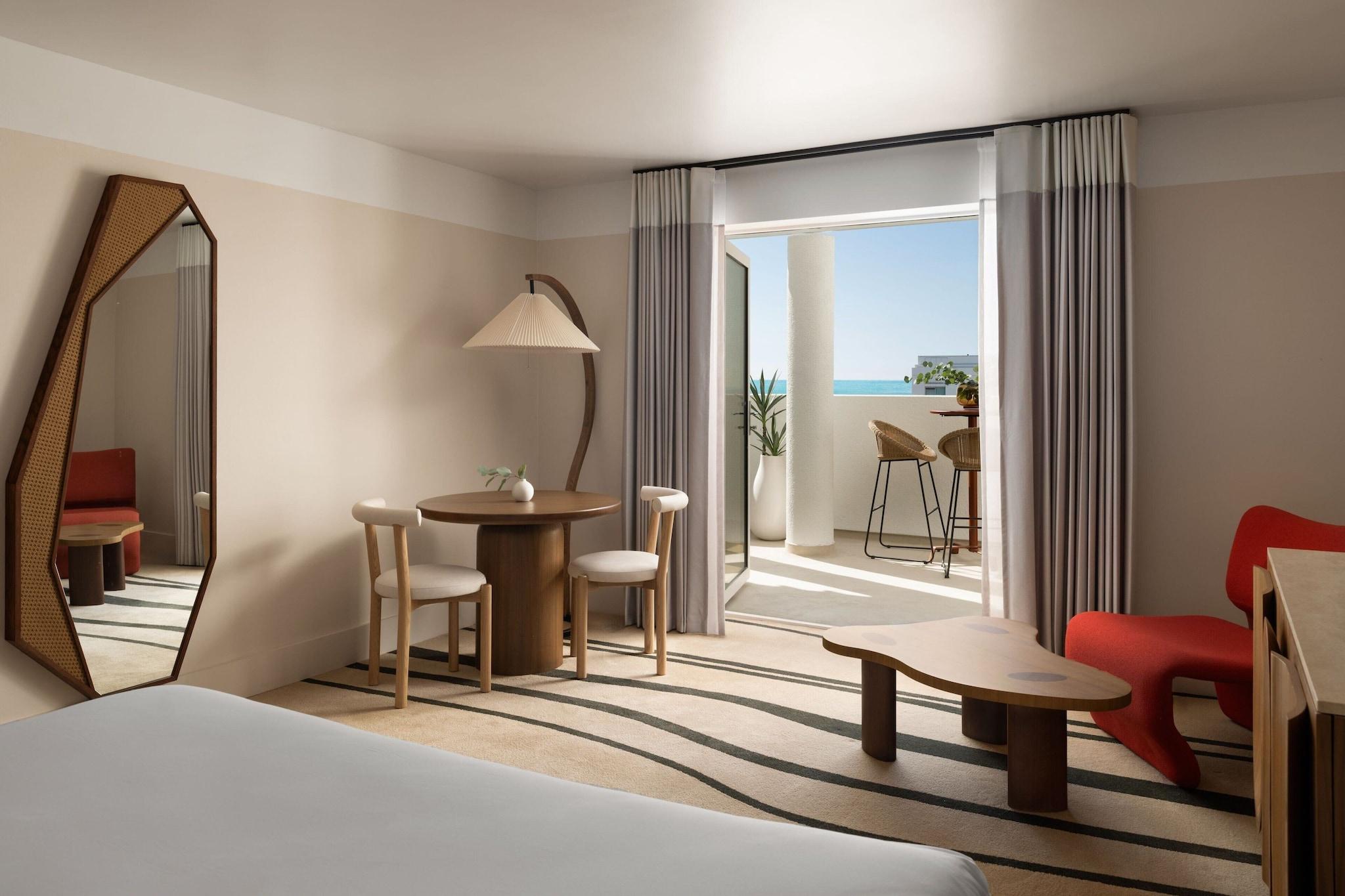 Double King Bed Non Smoking