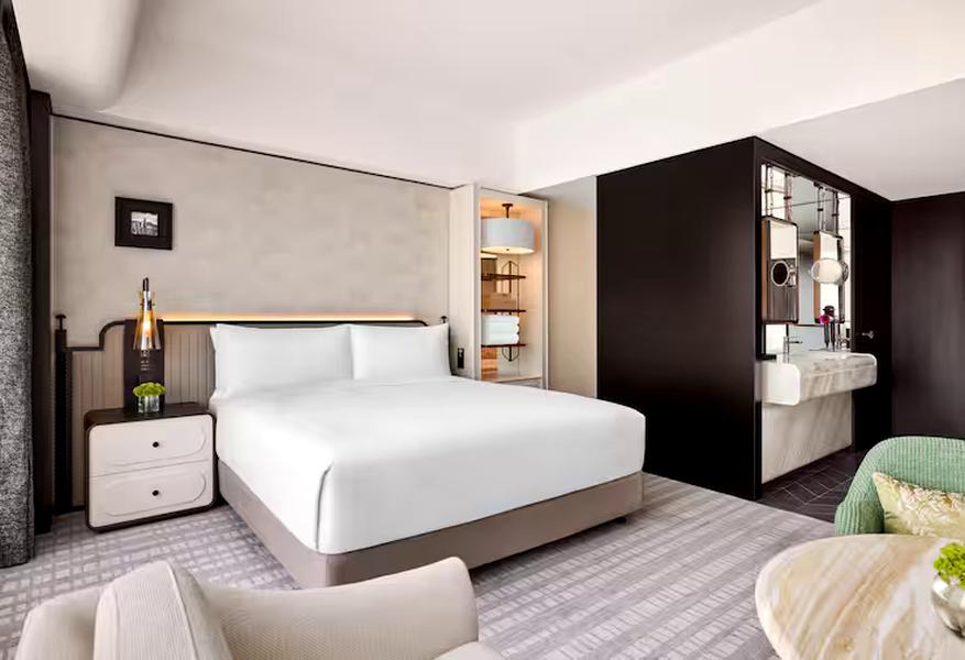 Double Executive King Bed