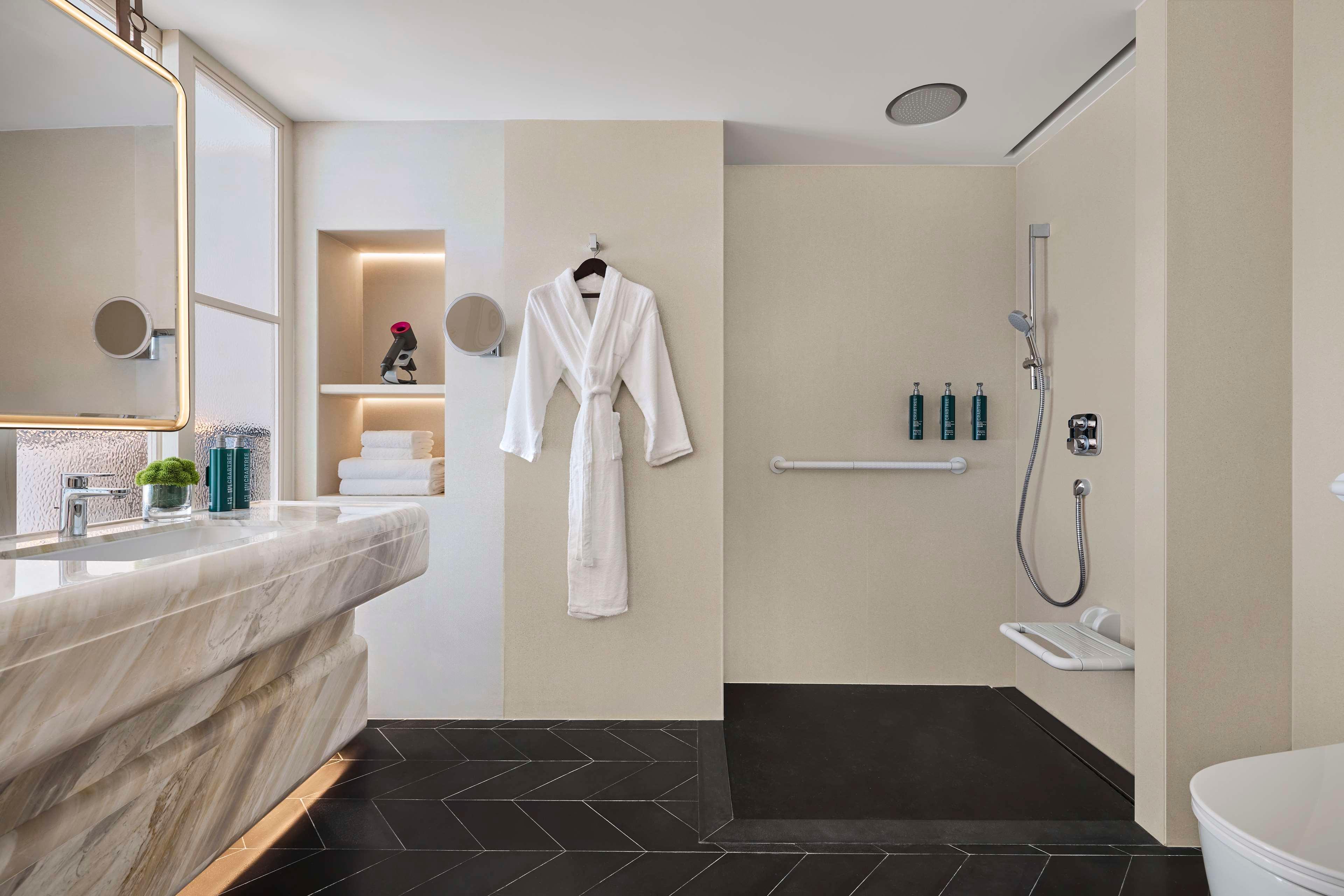 Double Accessible King Size Bed