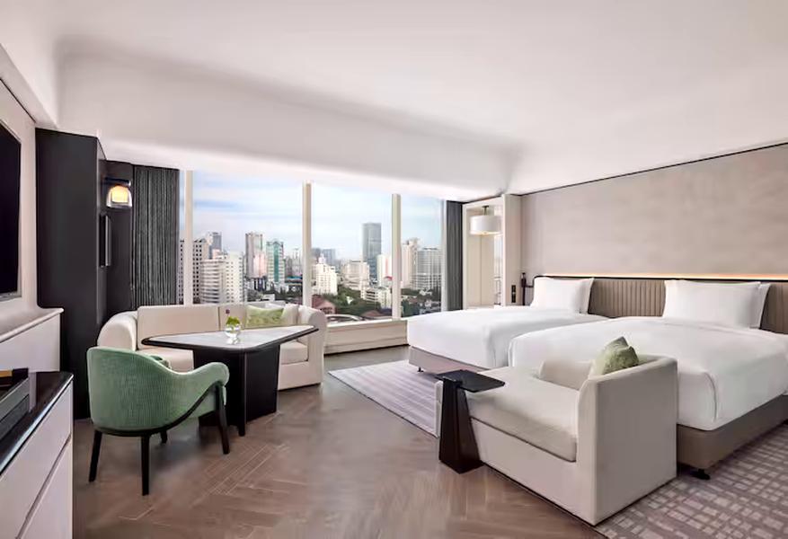 Double Deluxe King Bed