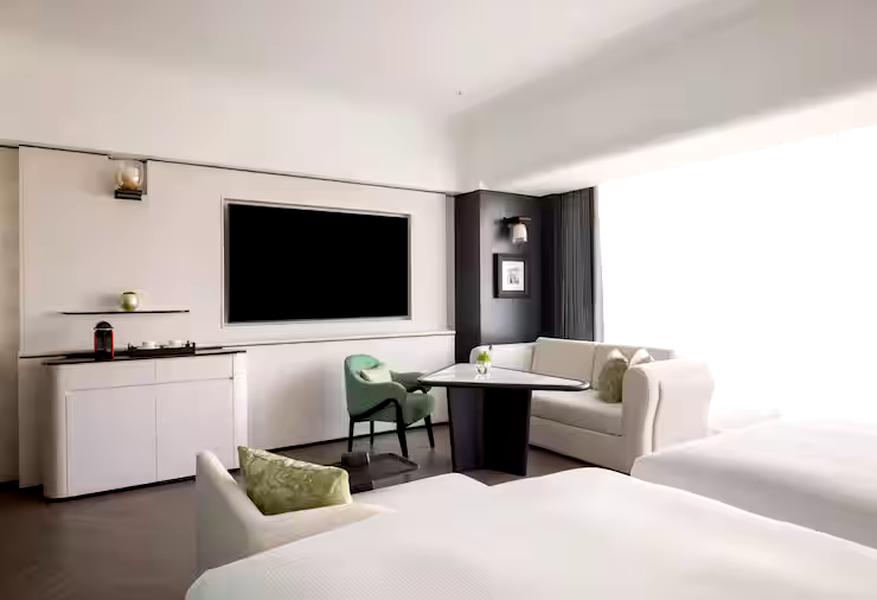 Double Accessible King Size Bed