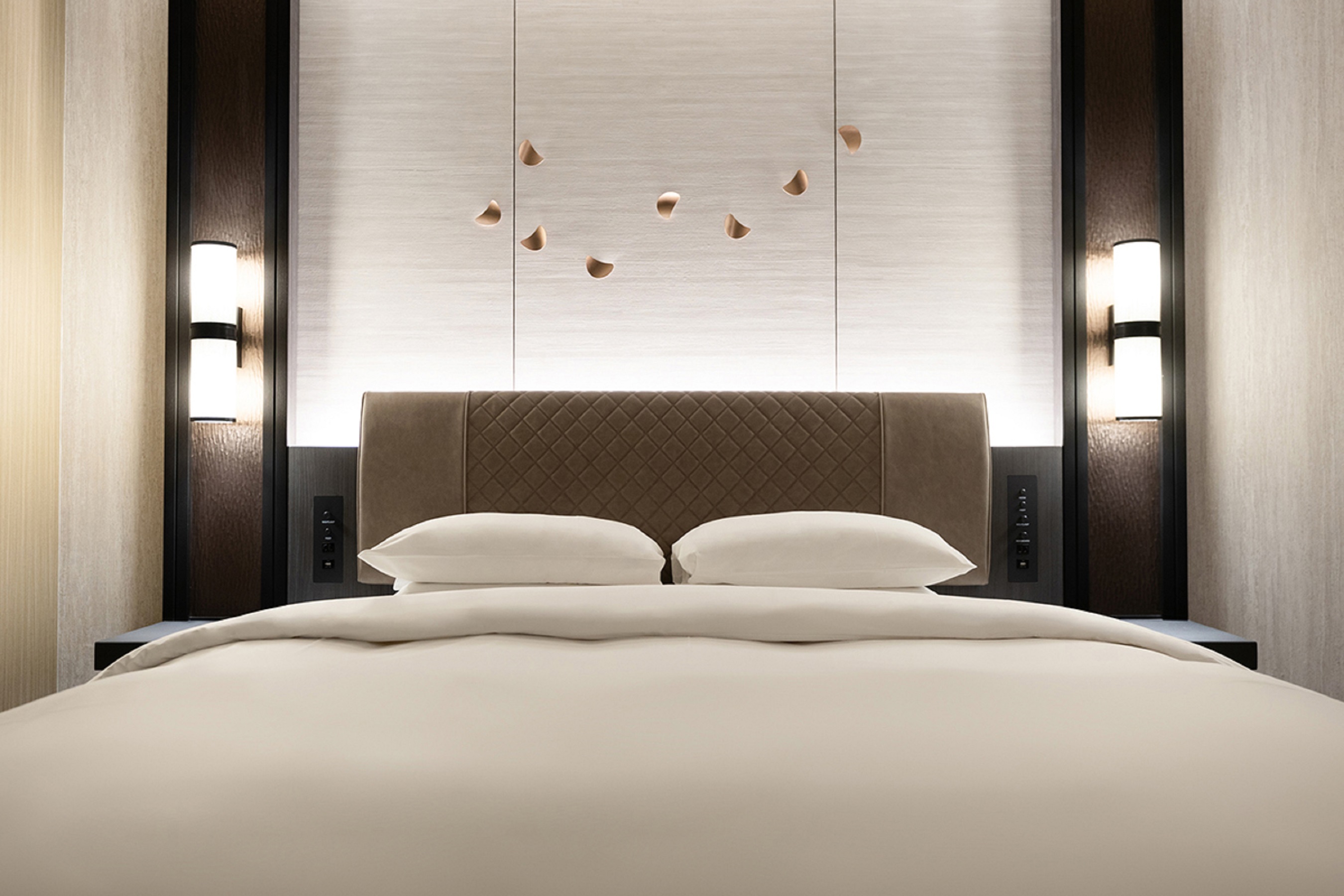 Double King Bed One Bedroom 