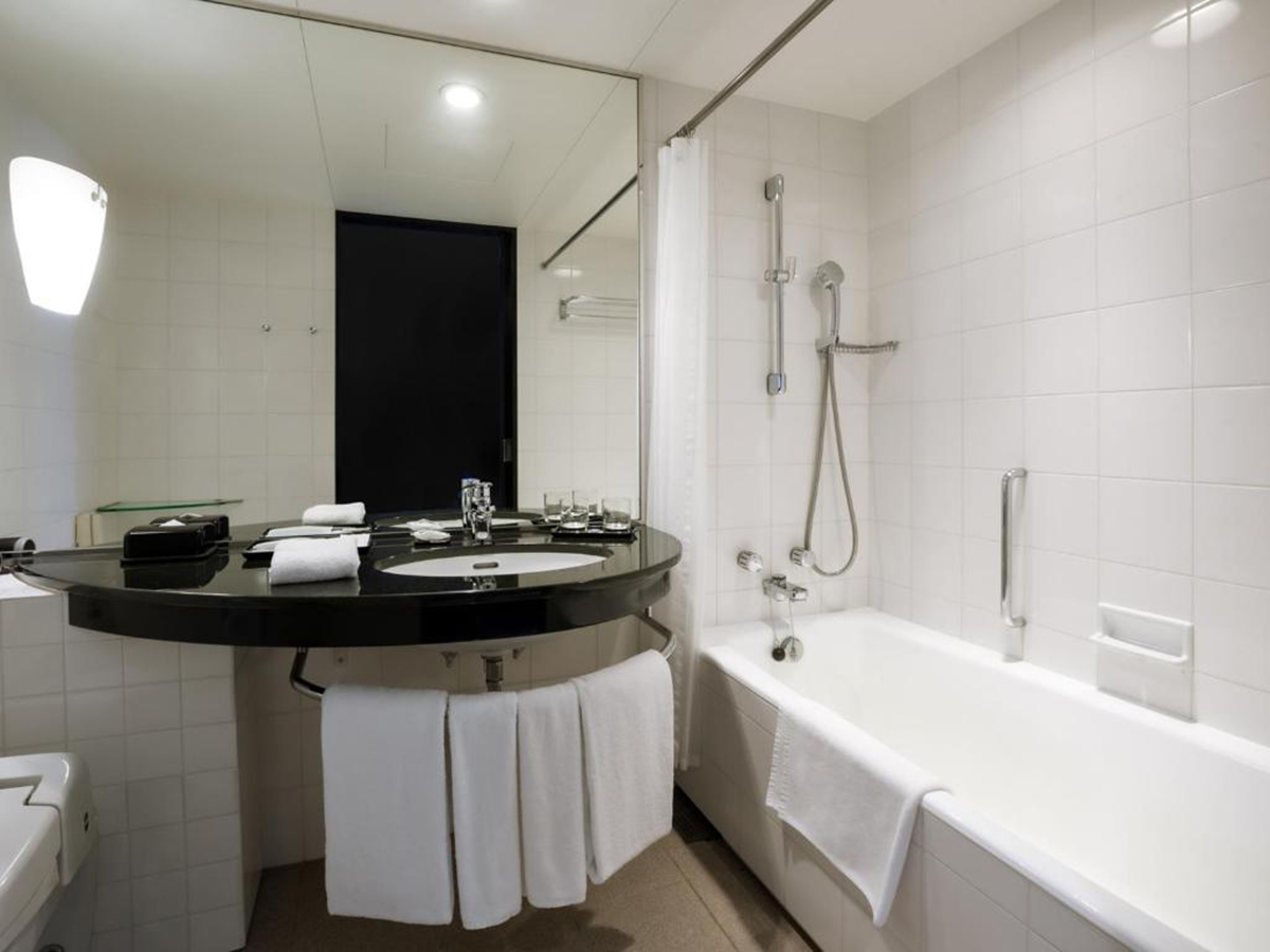 Double King Bed One Bedroom 