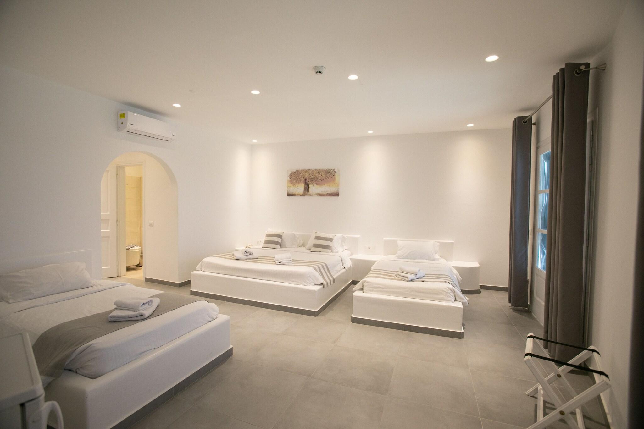 Quadruple Deluxe with Views