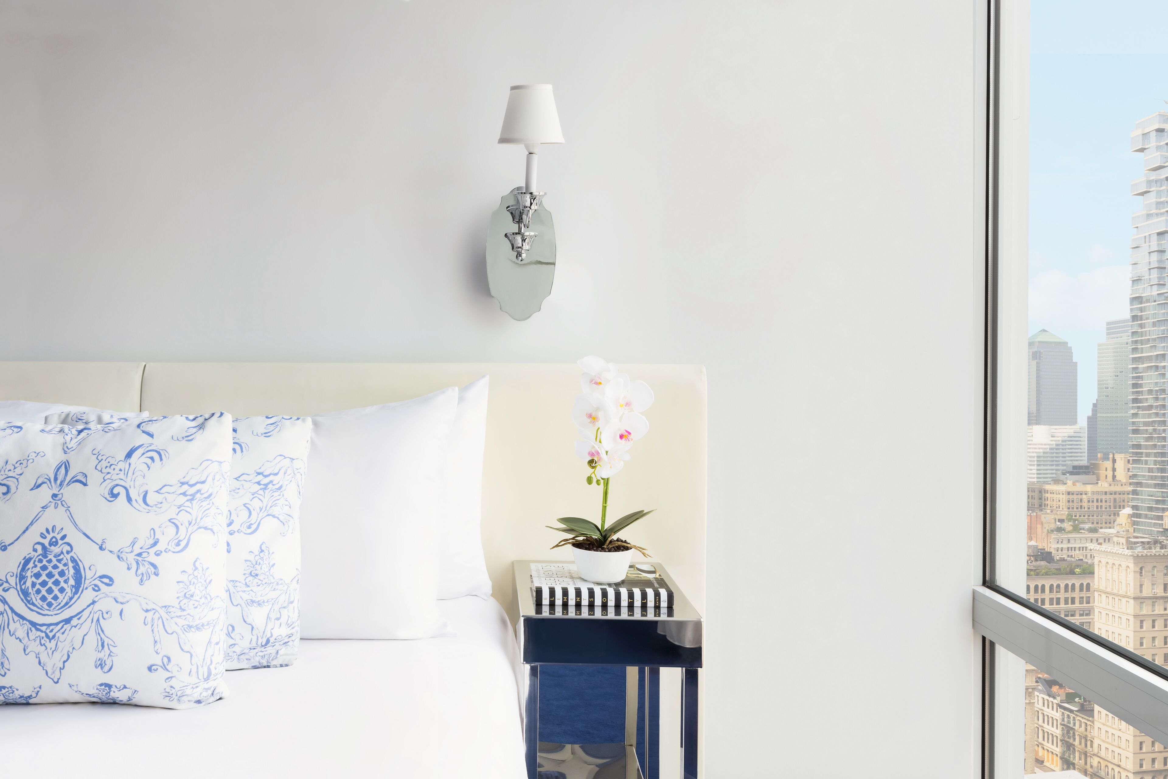 Double Classic Queen Bed