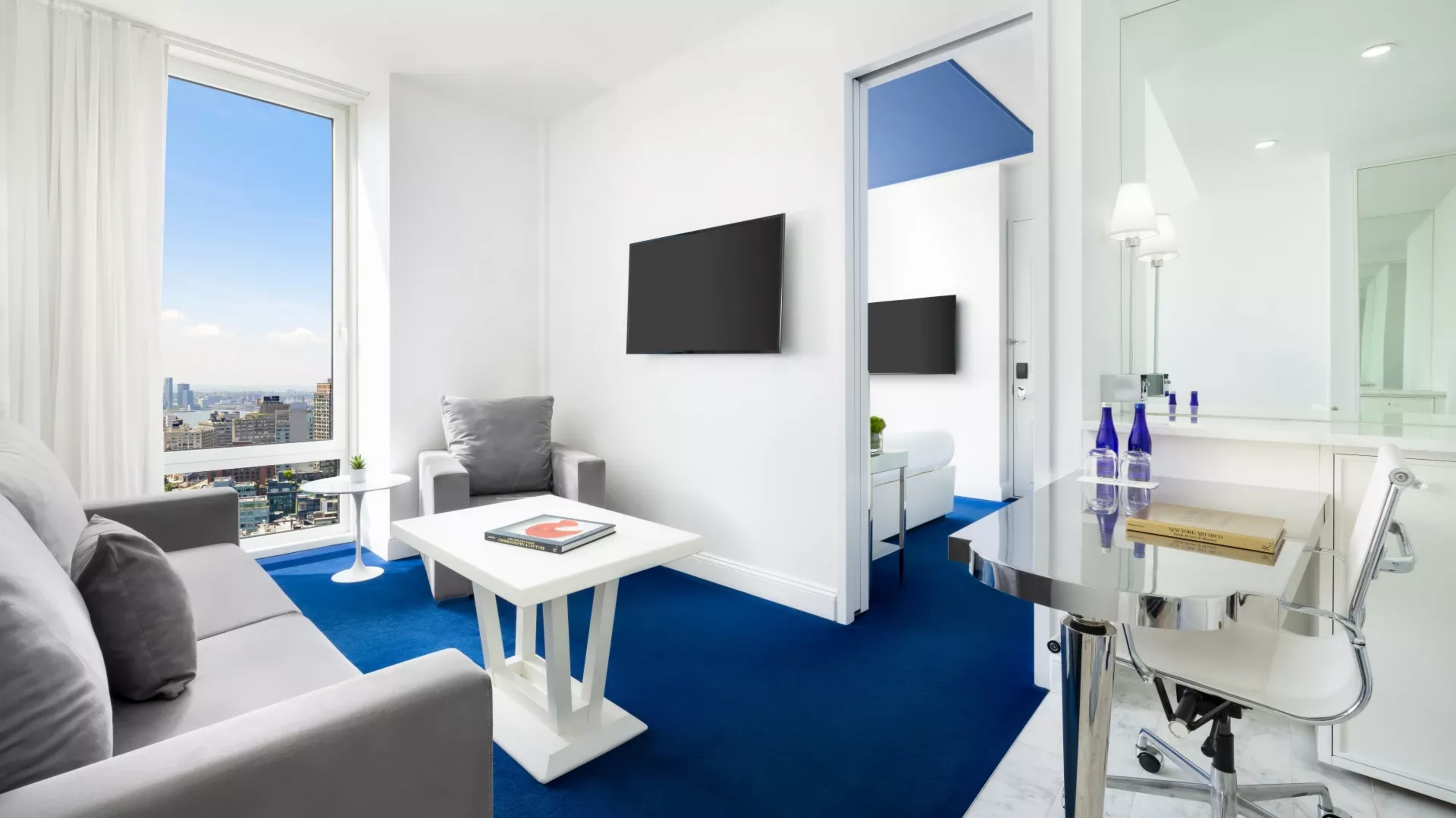 Suite Queen Size Bed