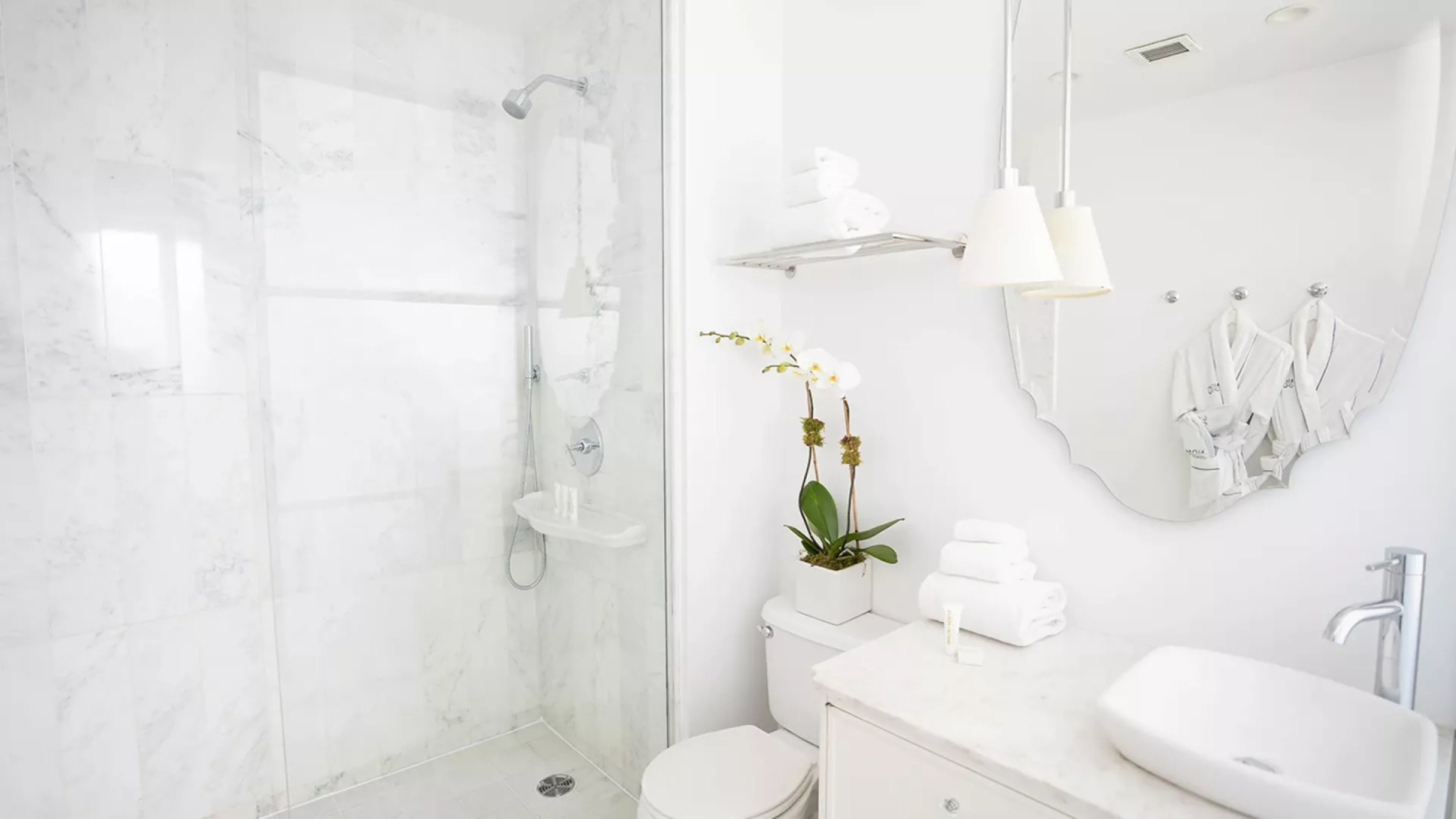 Suite Queen Size Bed