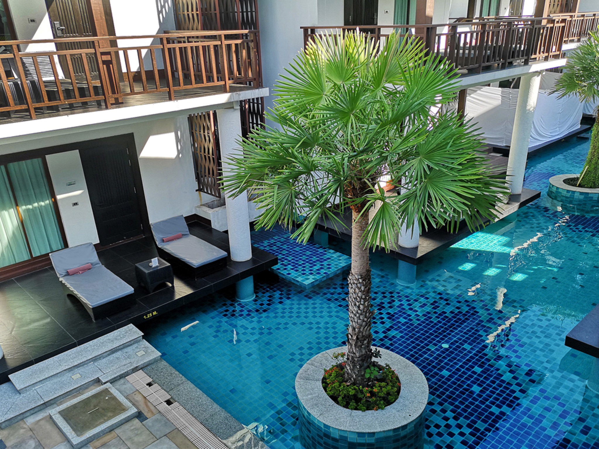 Double Deluxe Pool View