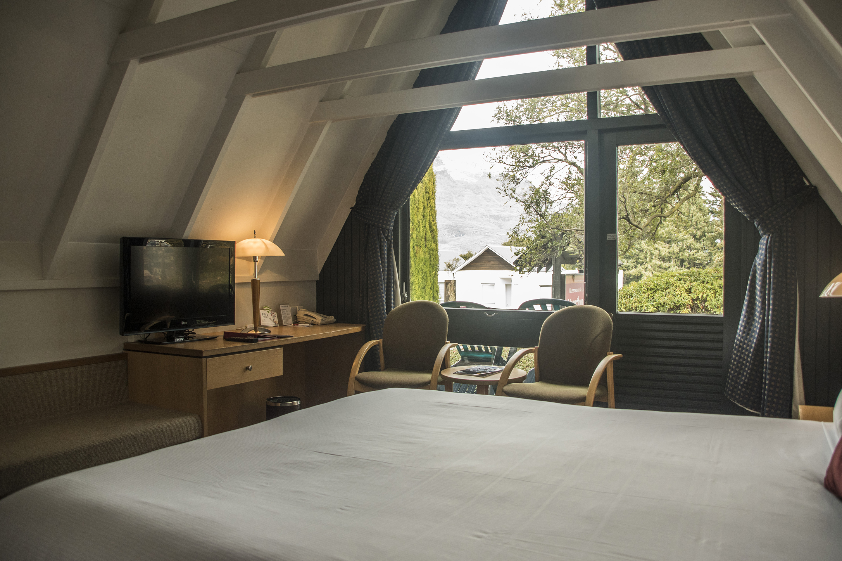 Studio King Size Bed