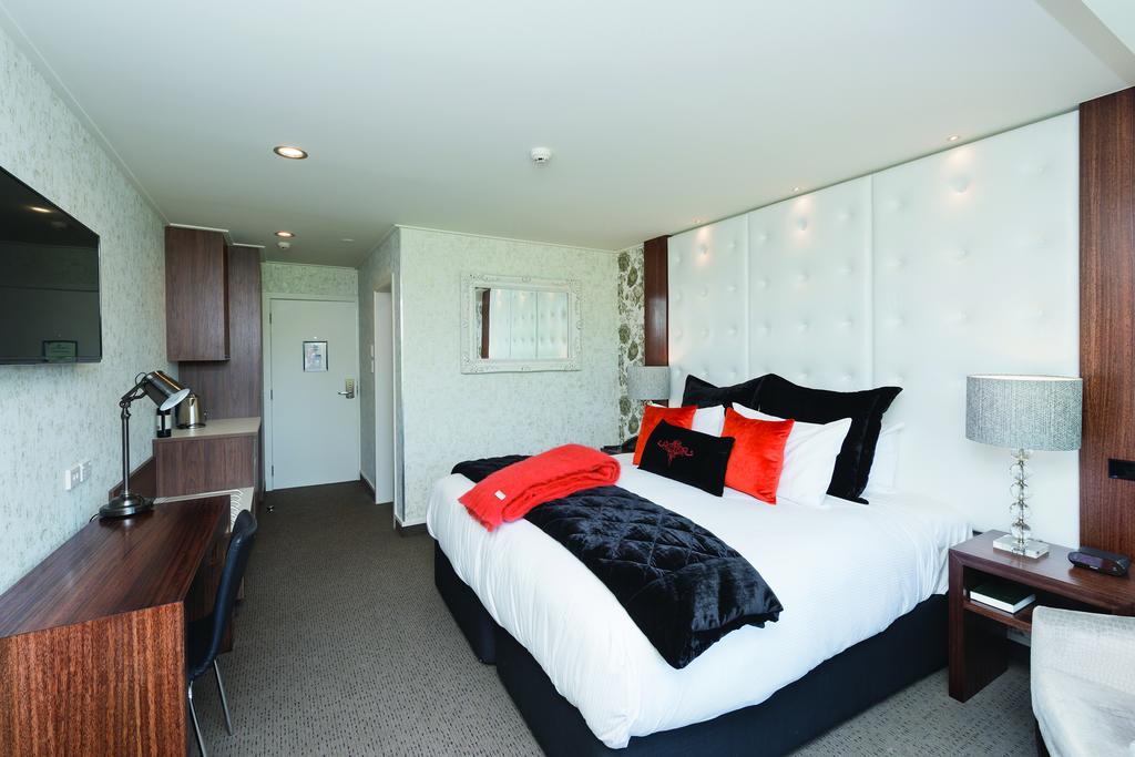 Double Superior King Bed