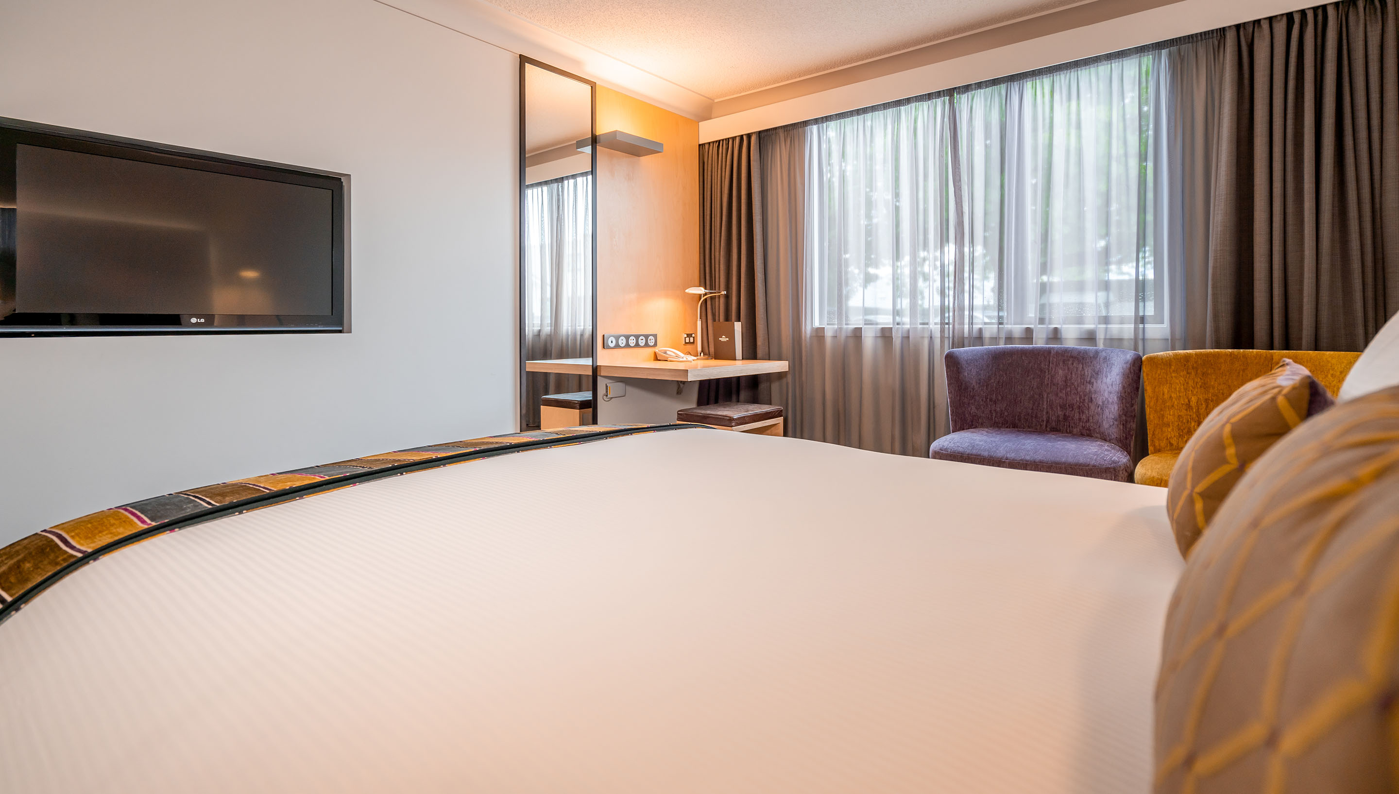 Double Superior Queen Bed