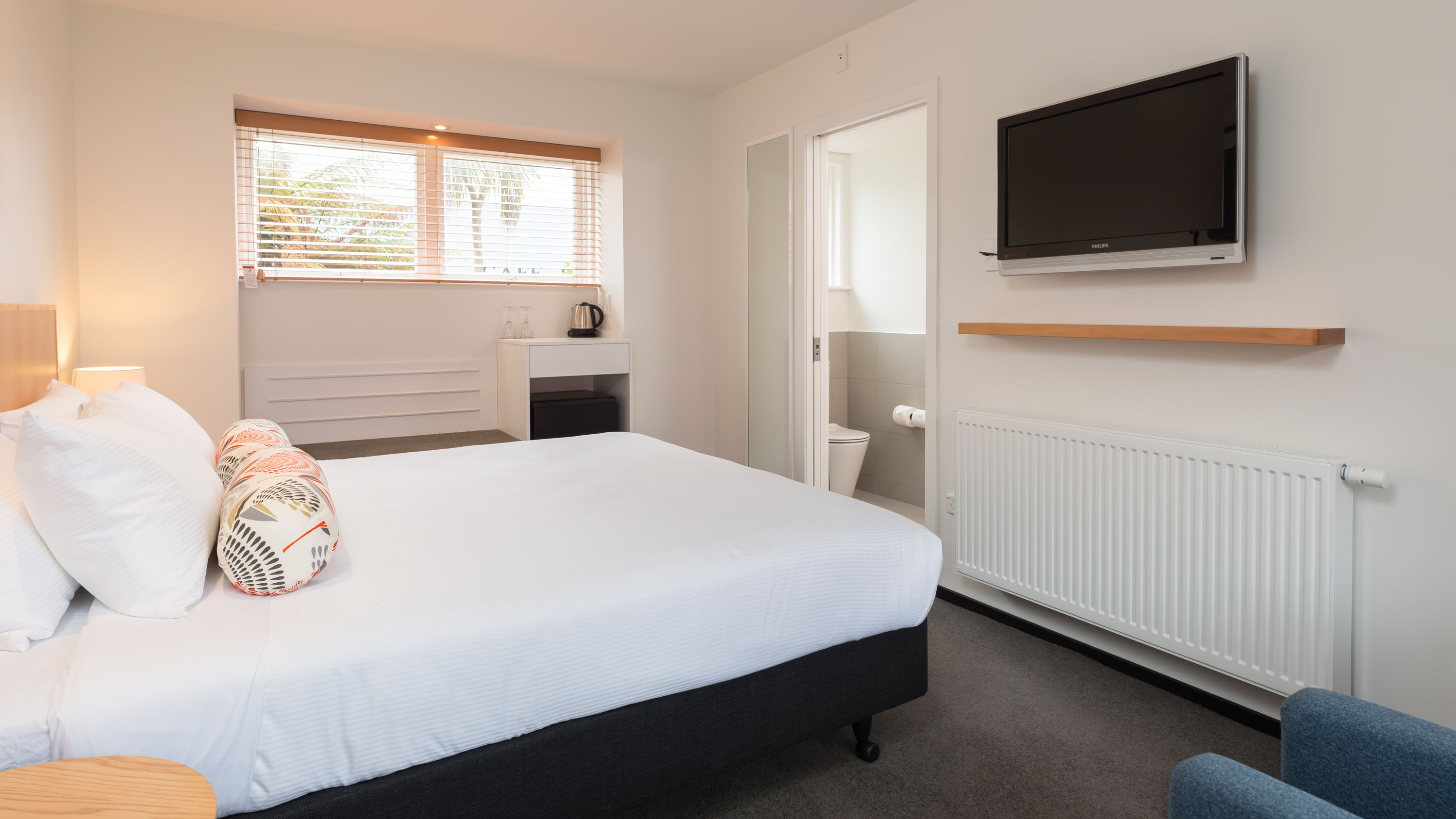 Double Queen Size Bed