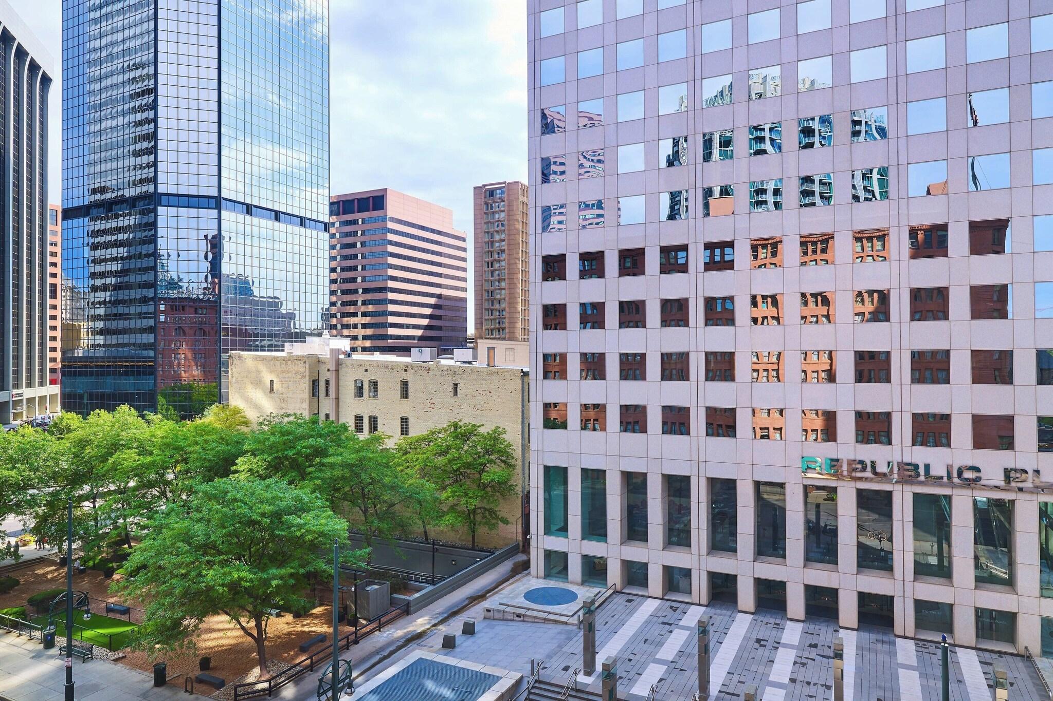 Double Classic City View