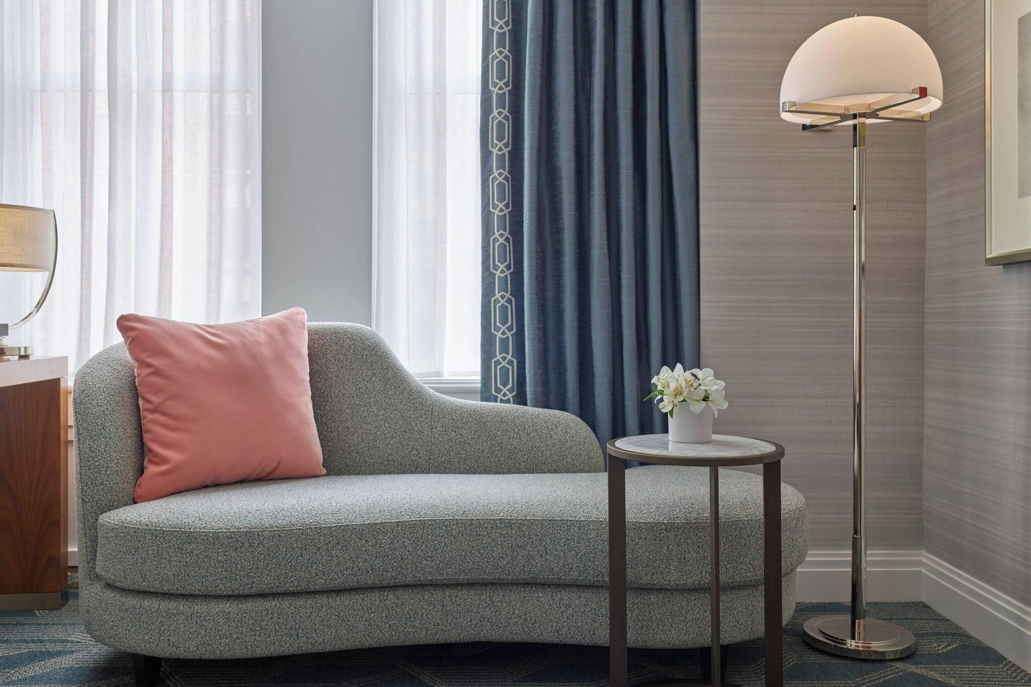 Double City View King Bed