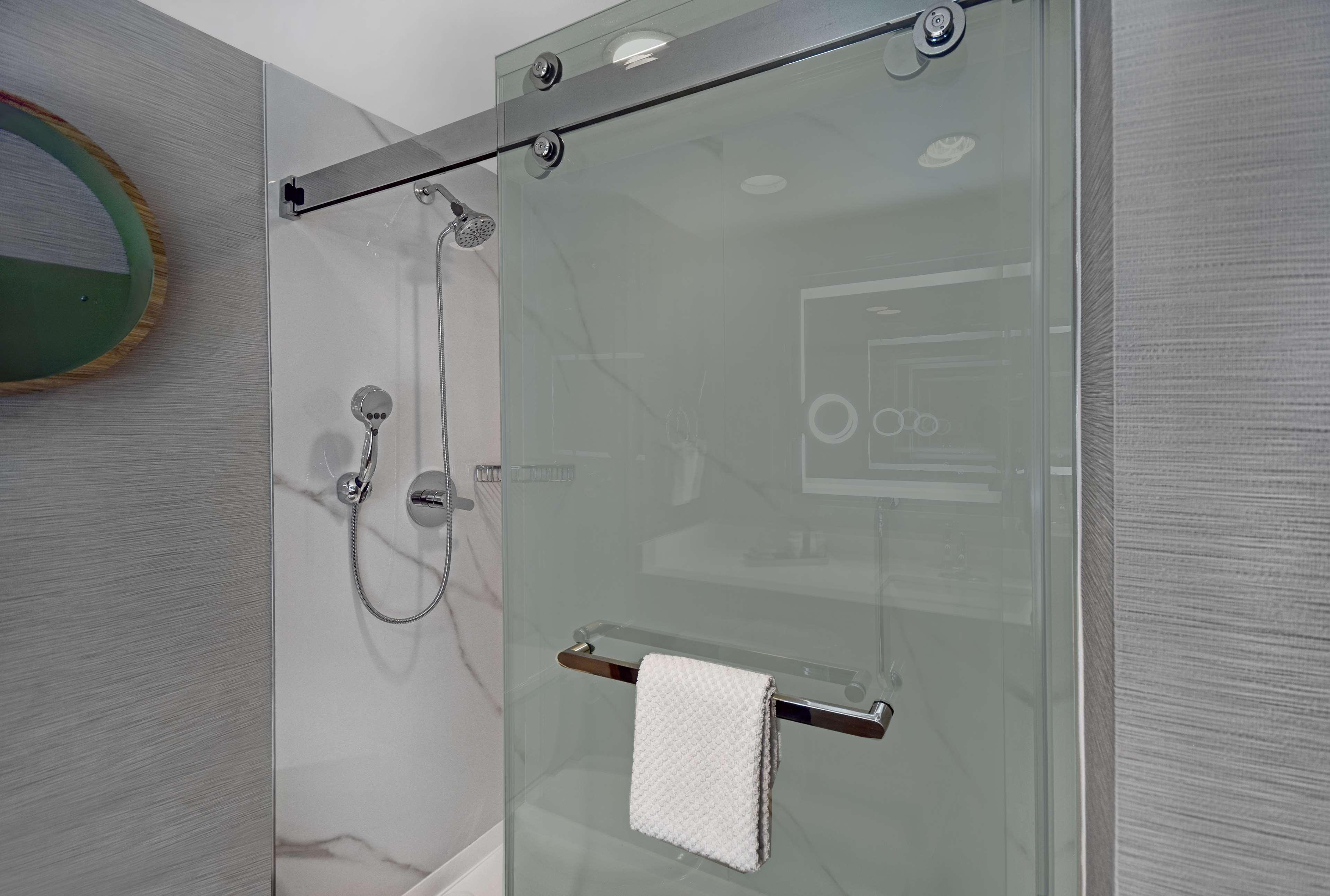 Junior Suite King Size Bed