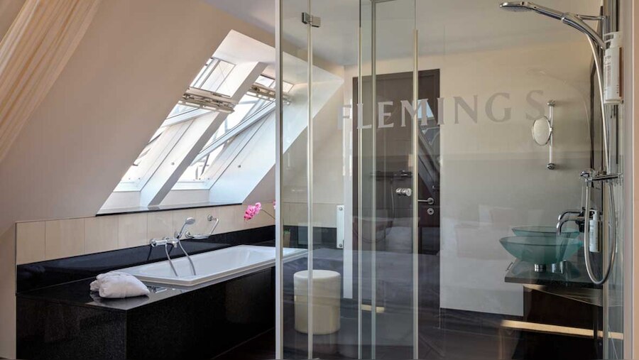 Junior Suite Capacity 1