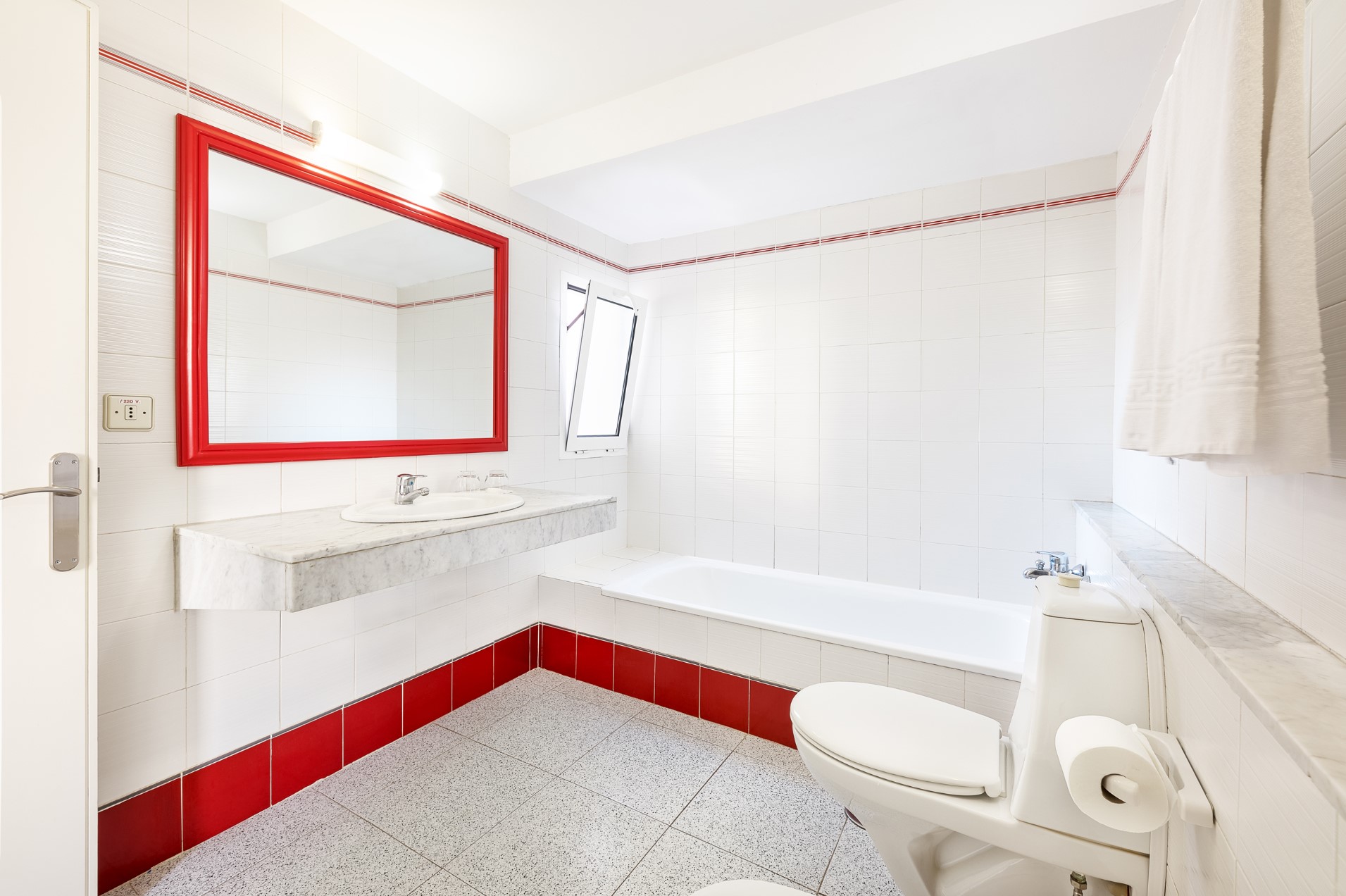 Apartment Capacity 3