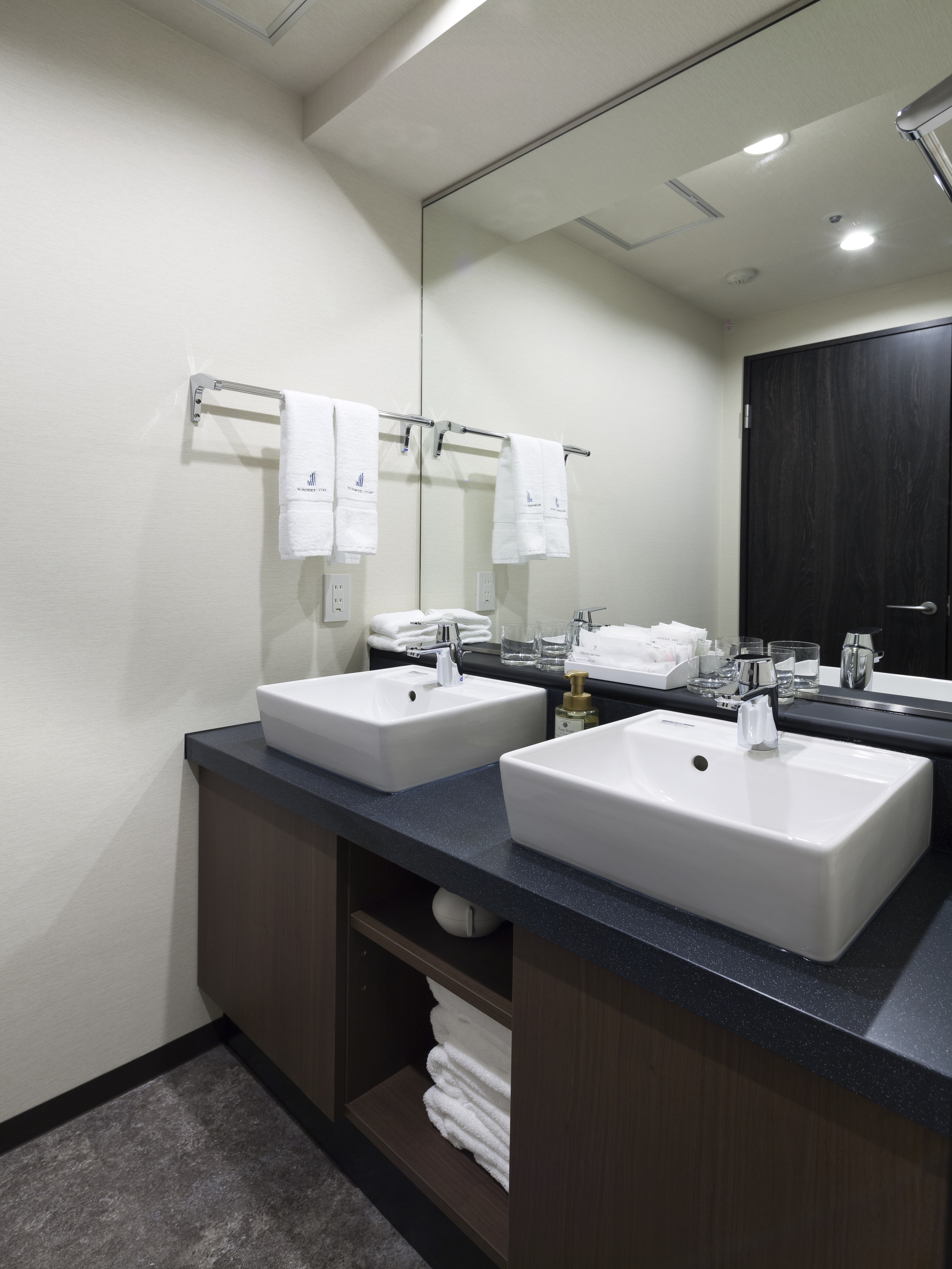 Suite Capacity 4 Two Bedrooms