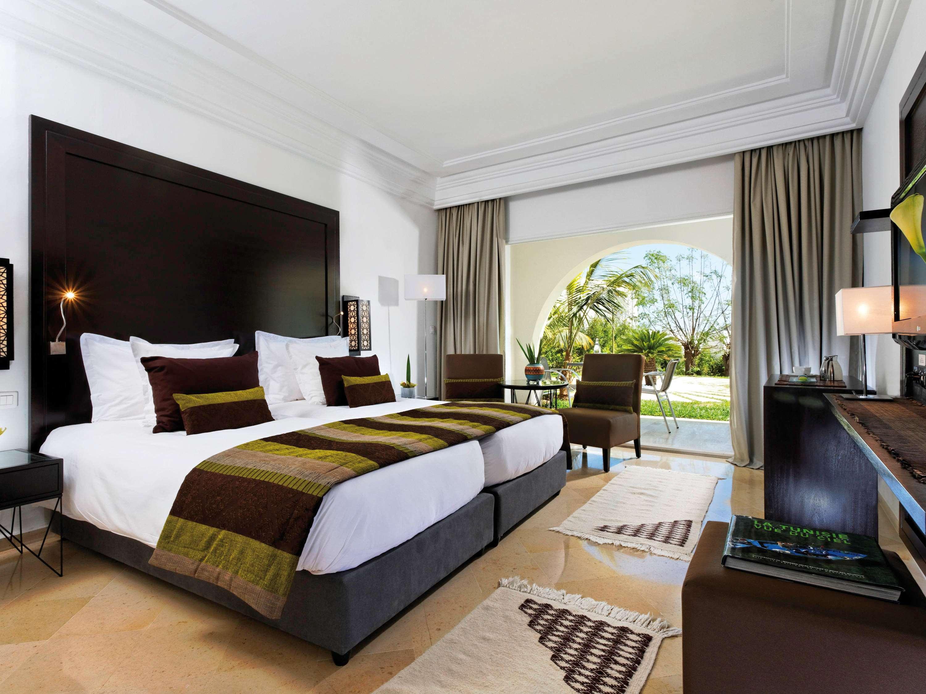 Double Classic King Bed