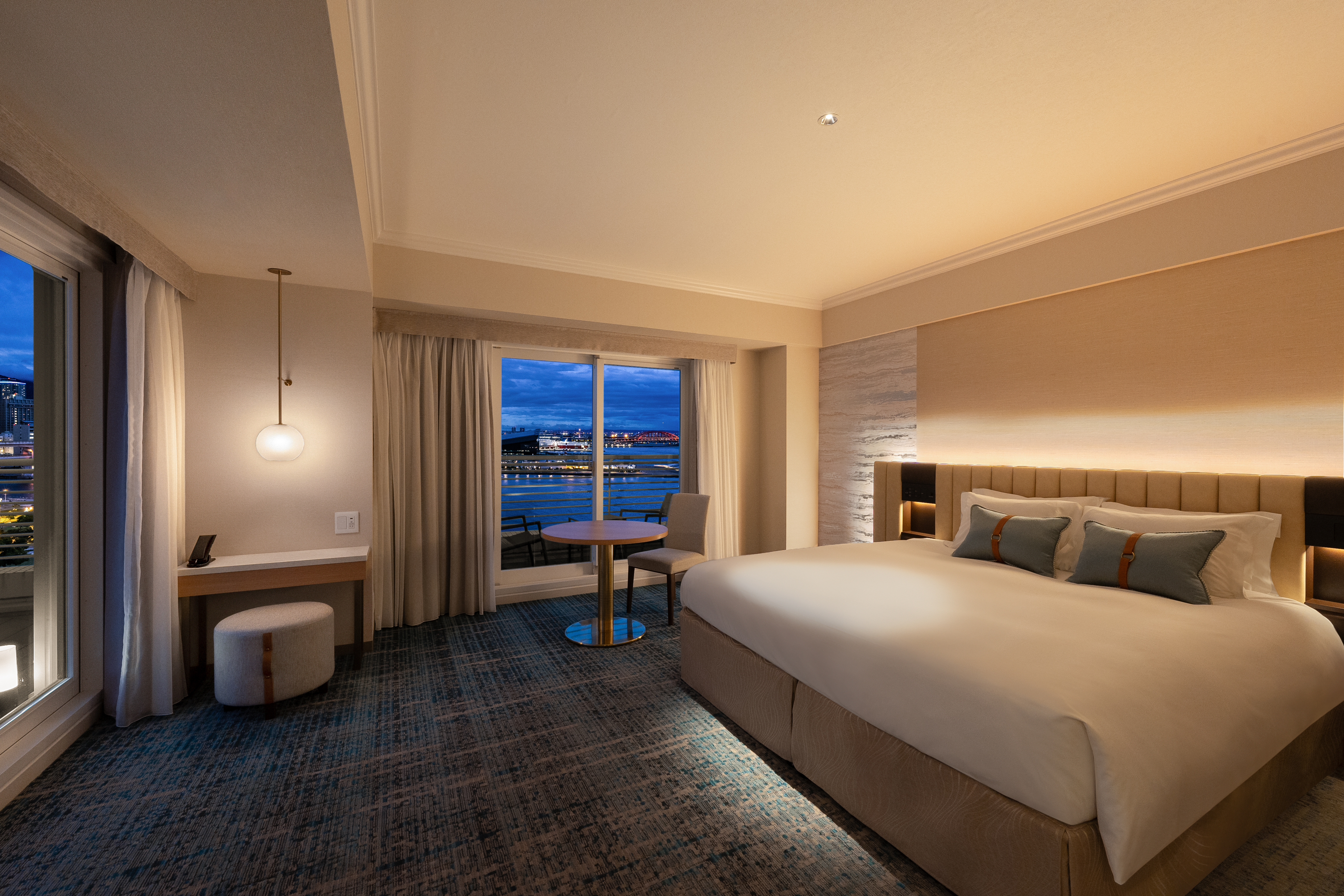 Double King Size Bed