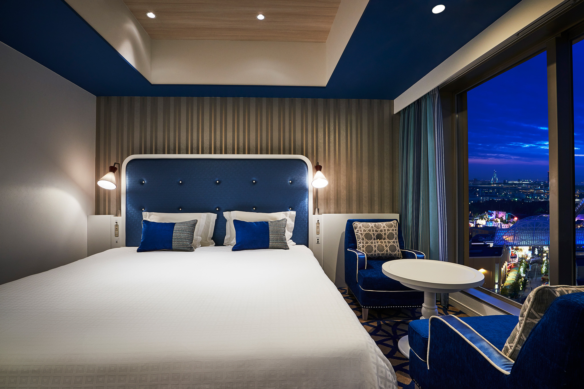 Double King Size Bed