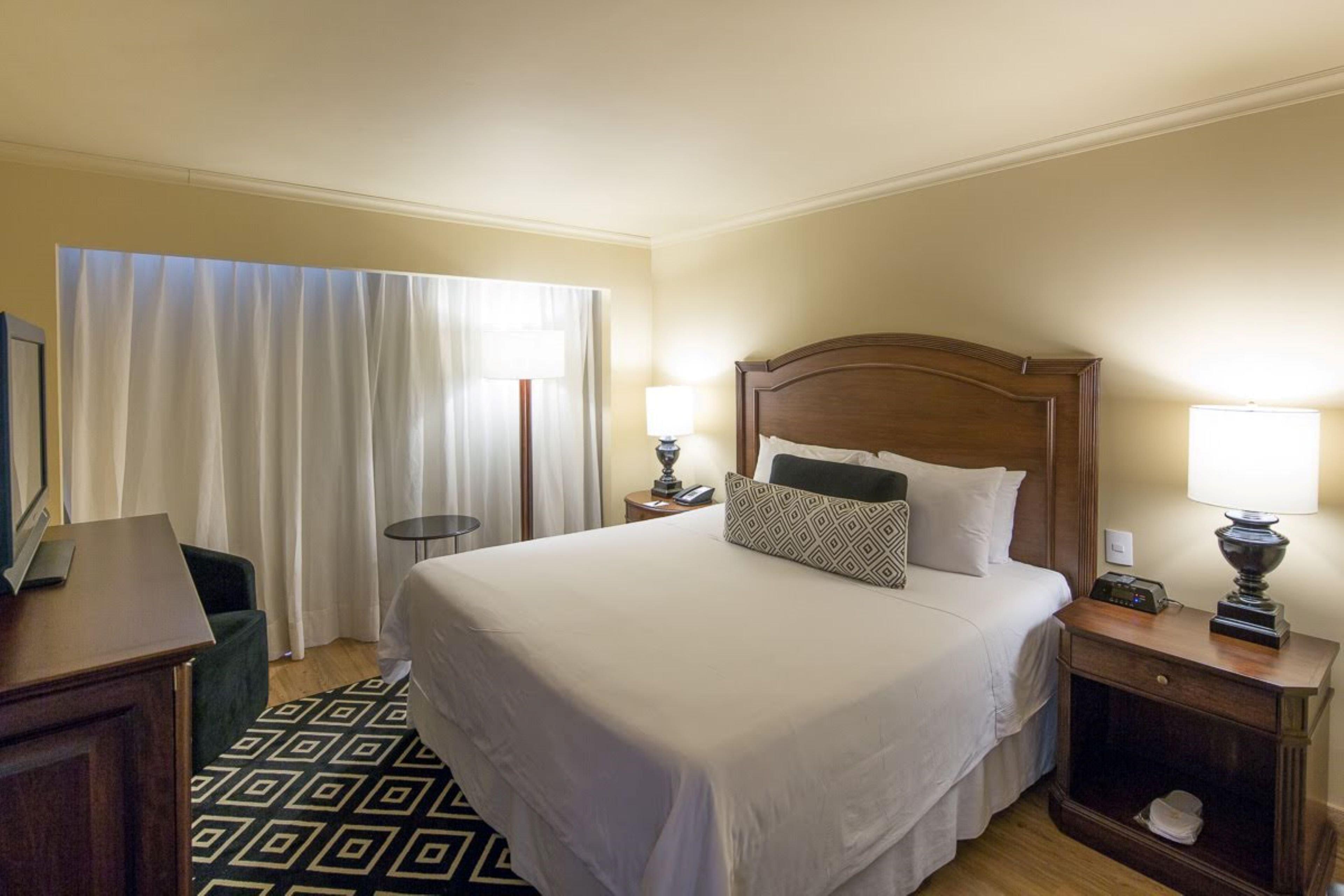 Double Classic King Bed