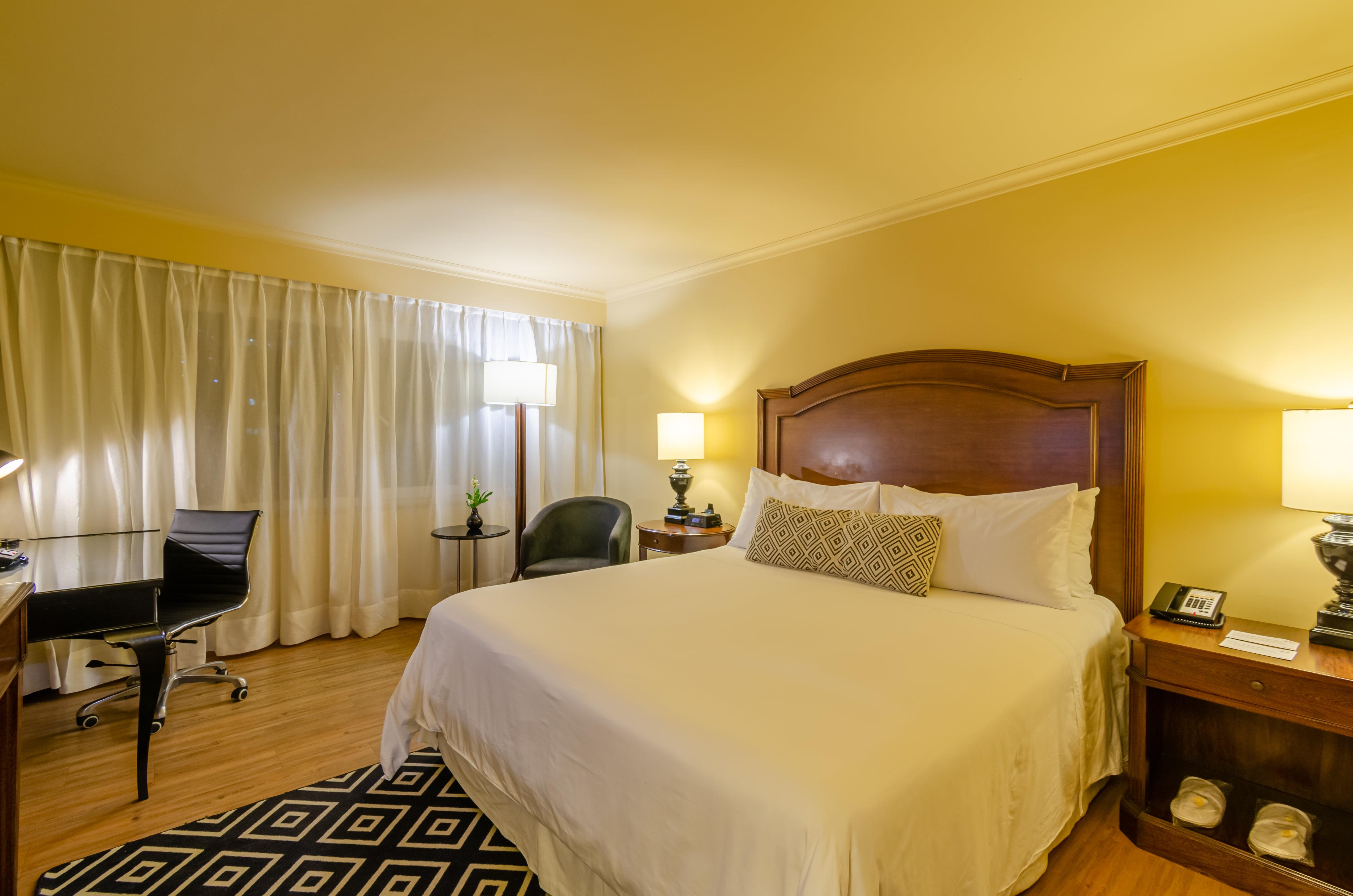 Double Classic King Bed