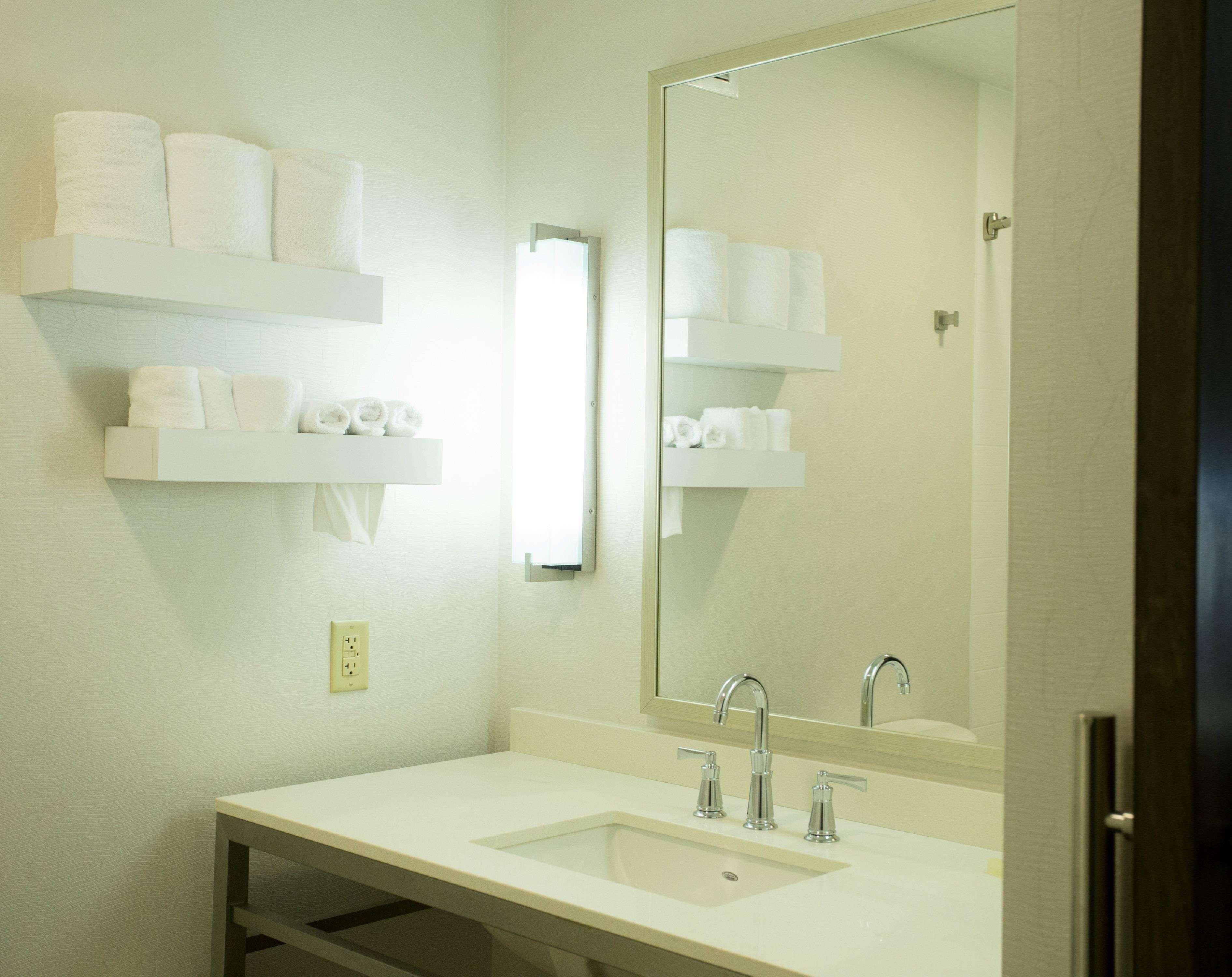 Room Premium King Bed