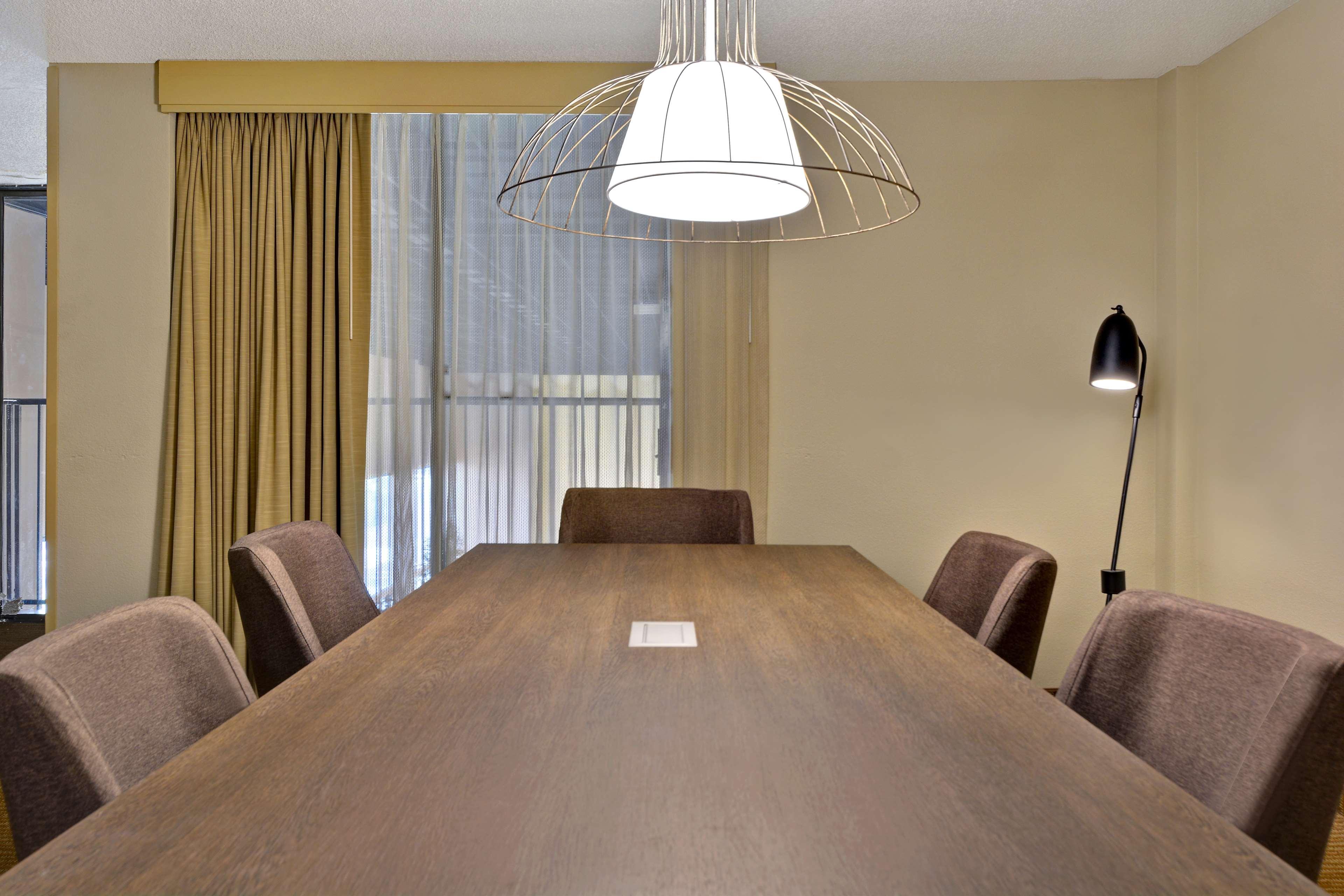 Suite Executive King Bed