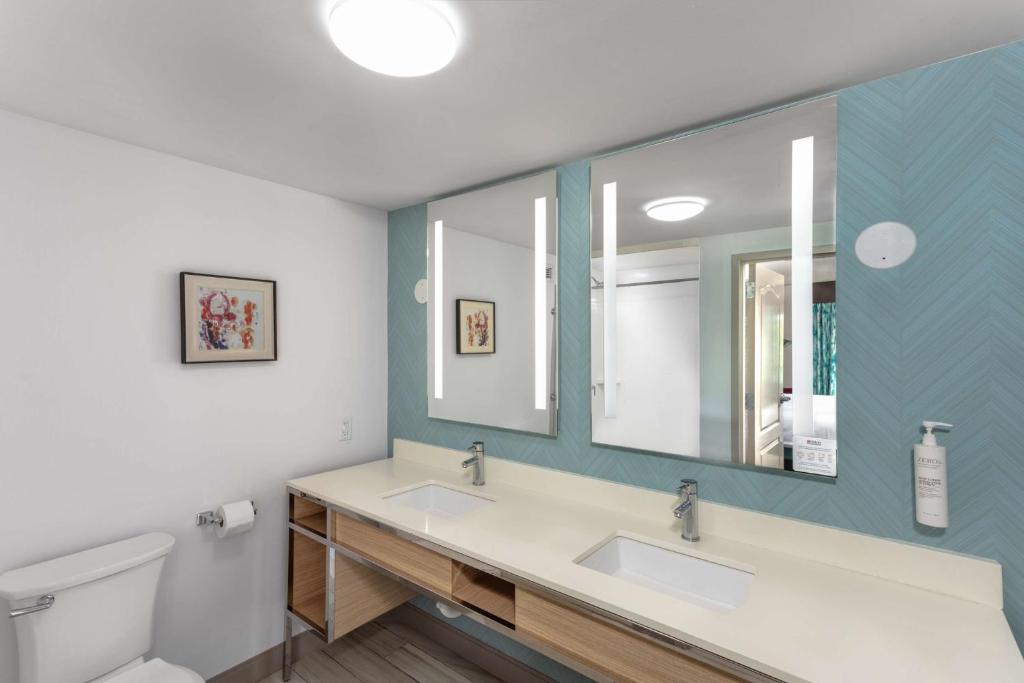 Junior Suite King Size Bed