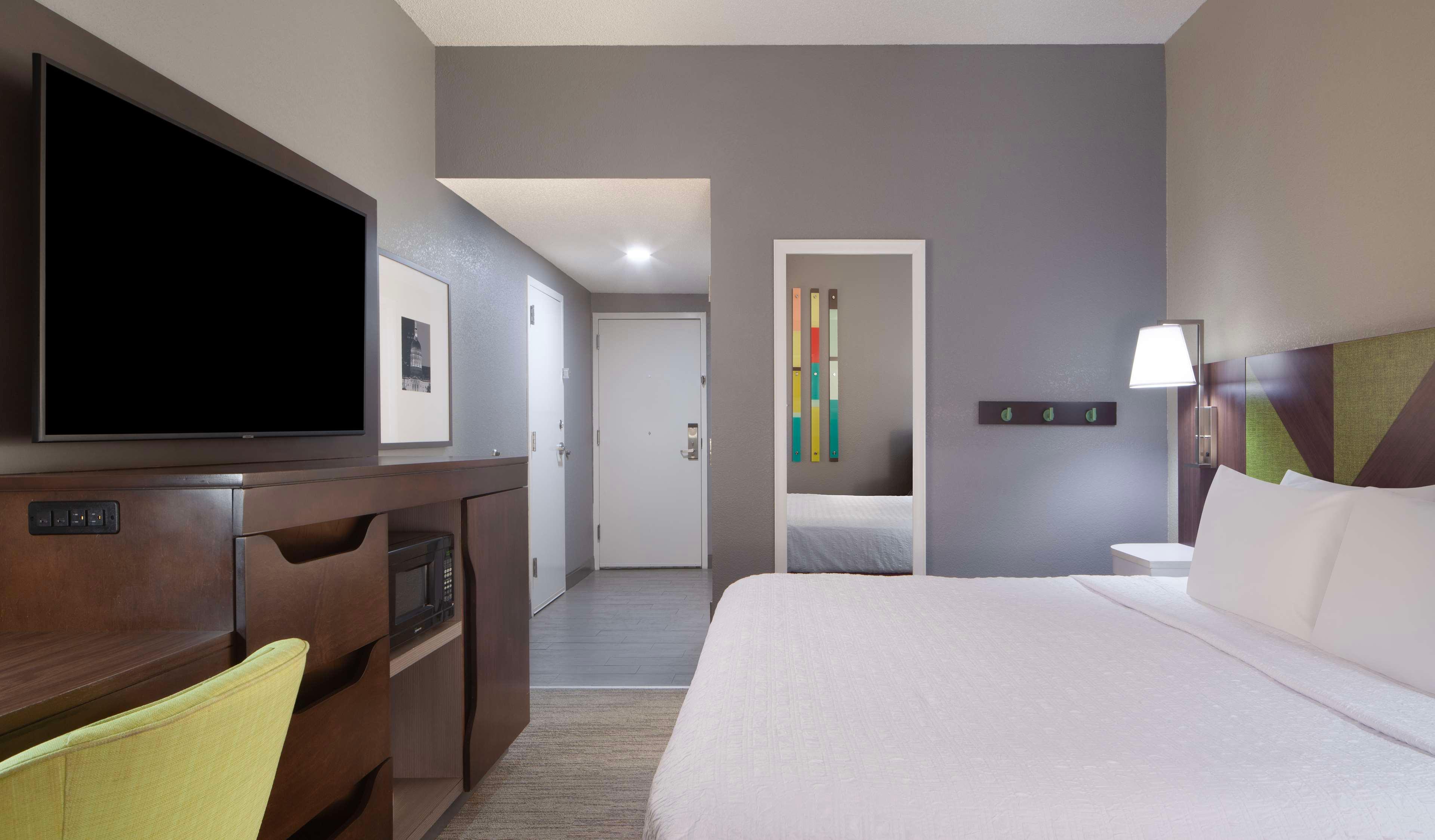 Room King Bed Non Smoking